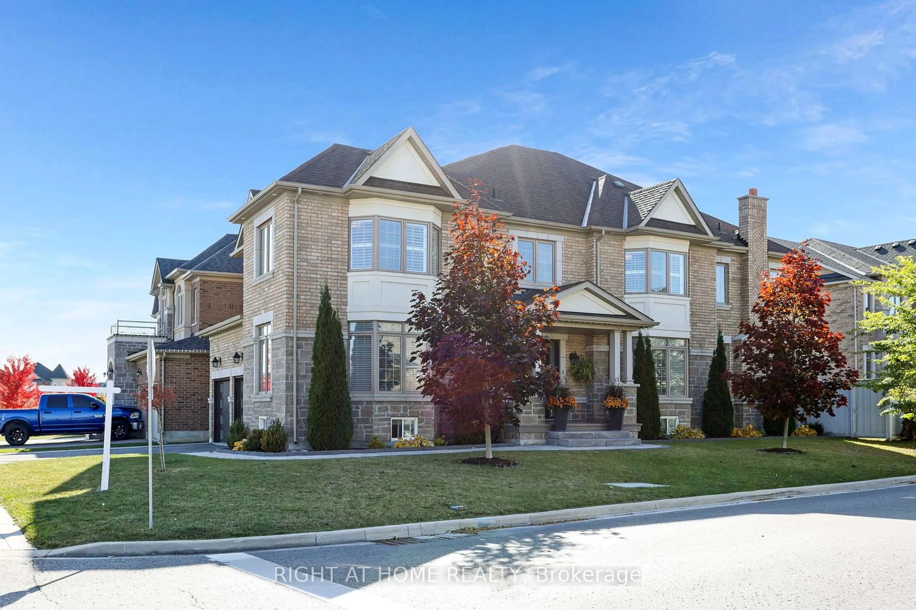 Home with brick exterior material, street for 78 Barrow Ave, Bradford West Gwillimbury Ontario L3Z 0W1