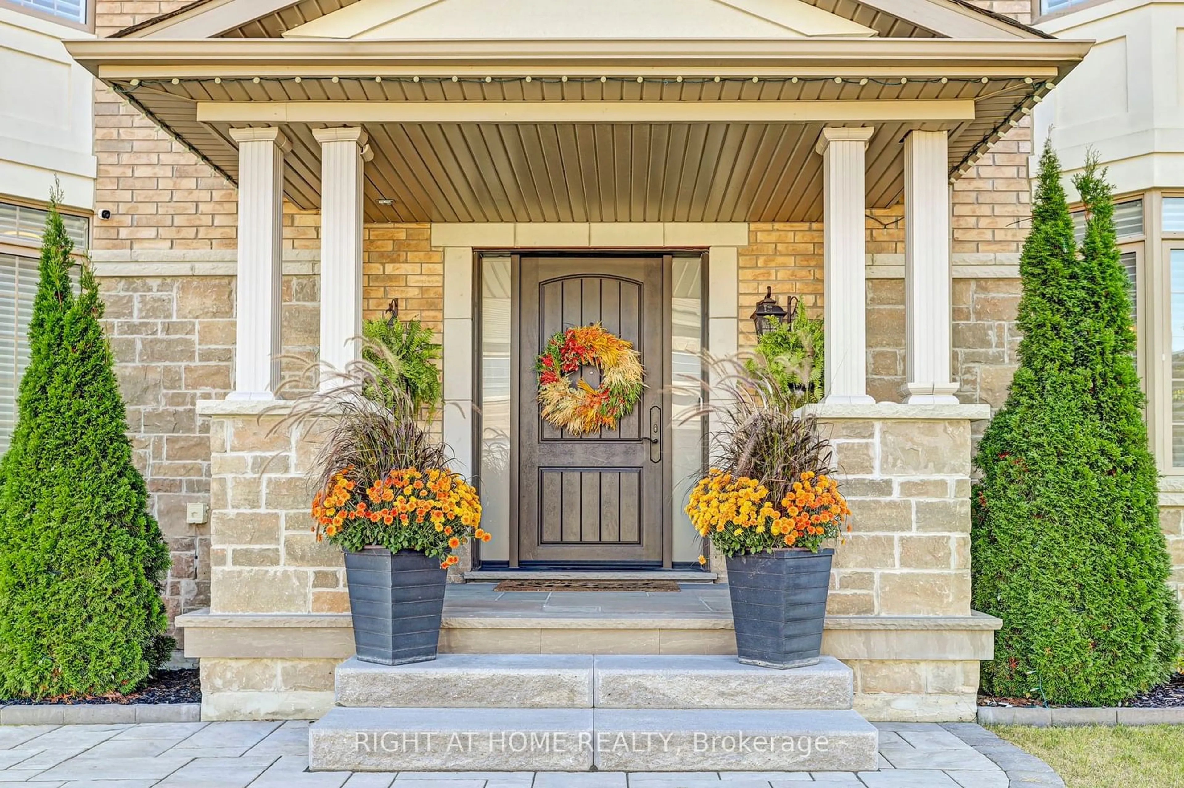 Indoor entryway for 78 Barrow Ave, Bradford West Gwillimbury Ontario L3Z 0W1