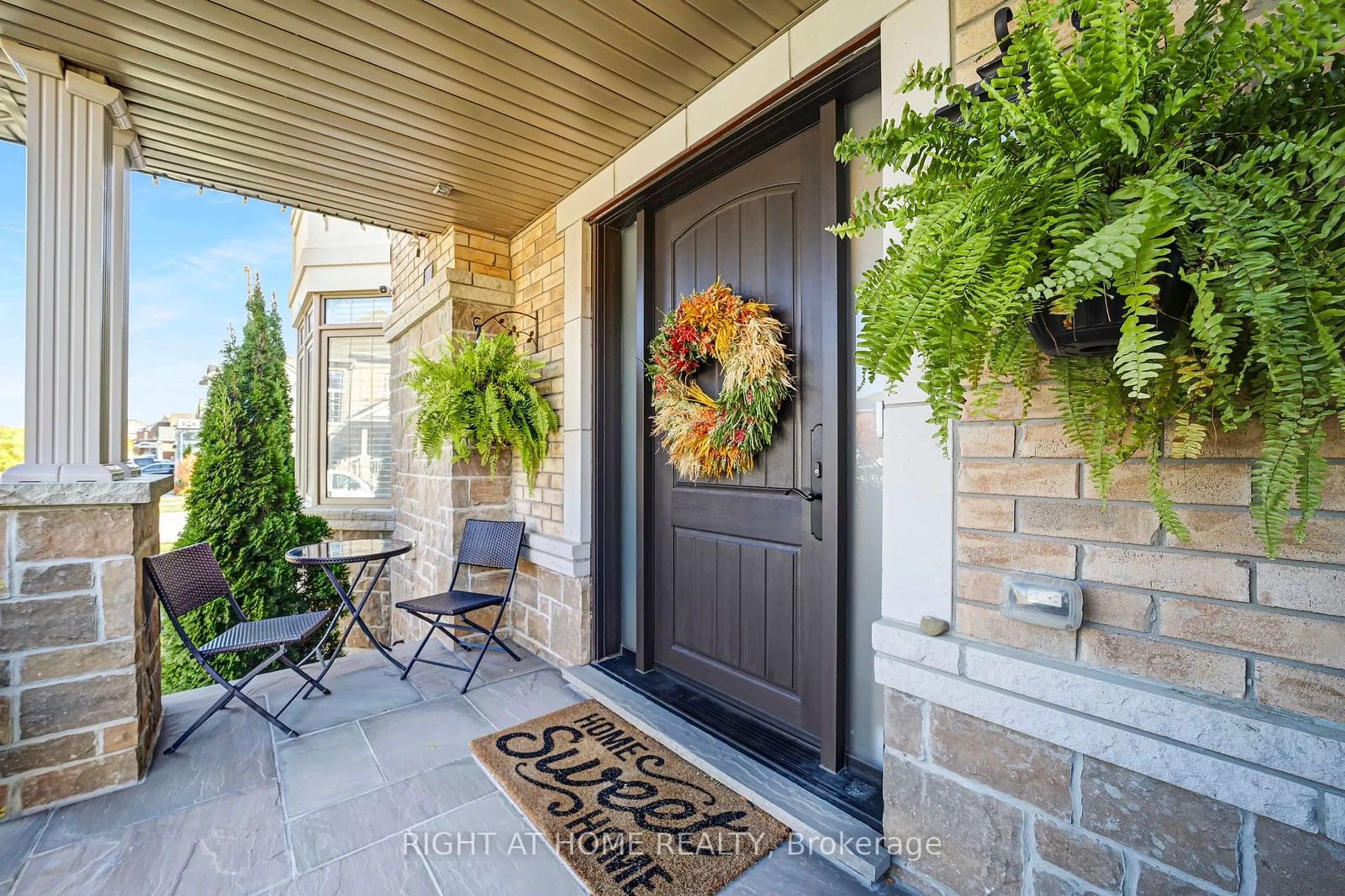 Indoor entryway for 78 Barrow Ave, Bradford West Gwillimbury Ontario L3Z 0W1