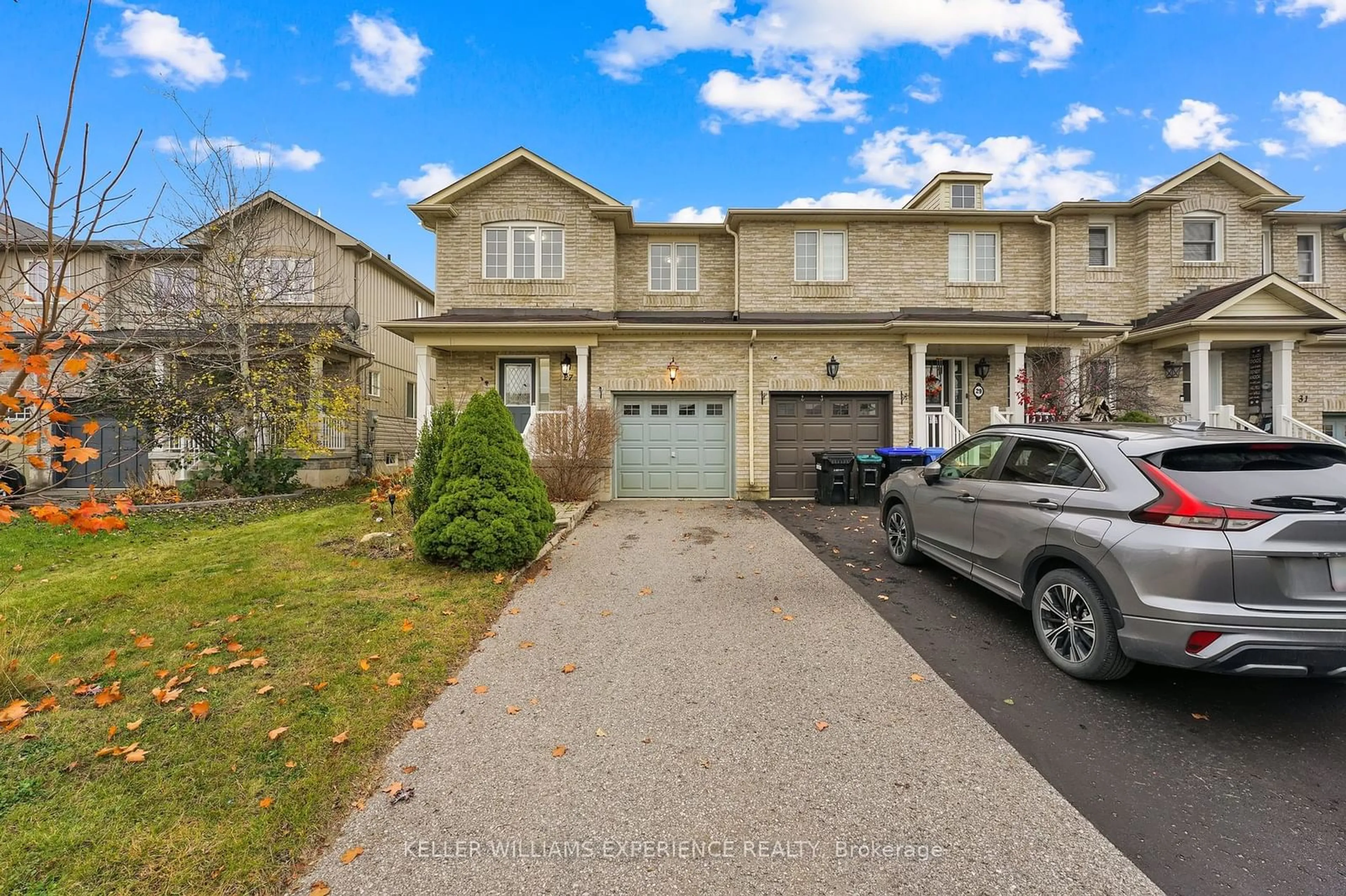 A pic from outside/outdoor area/front of a property/back of a property/a pic from drone, street for 27 Admiral Cres, Essa Ontario L3W 0E5