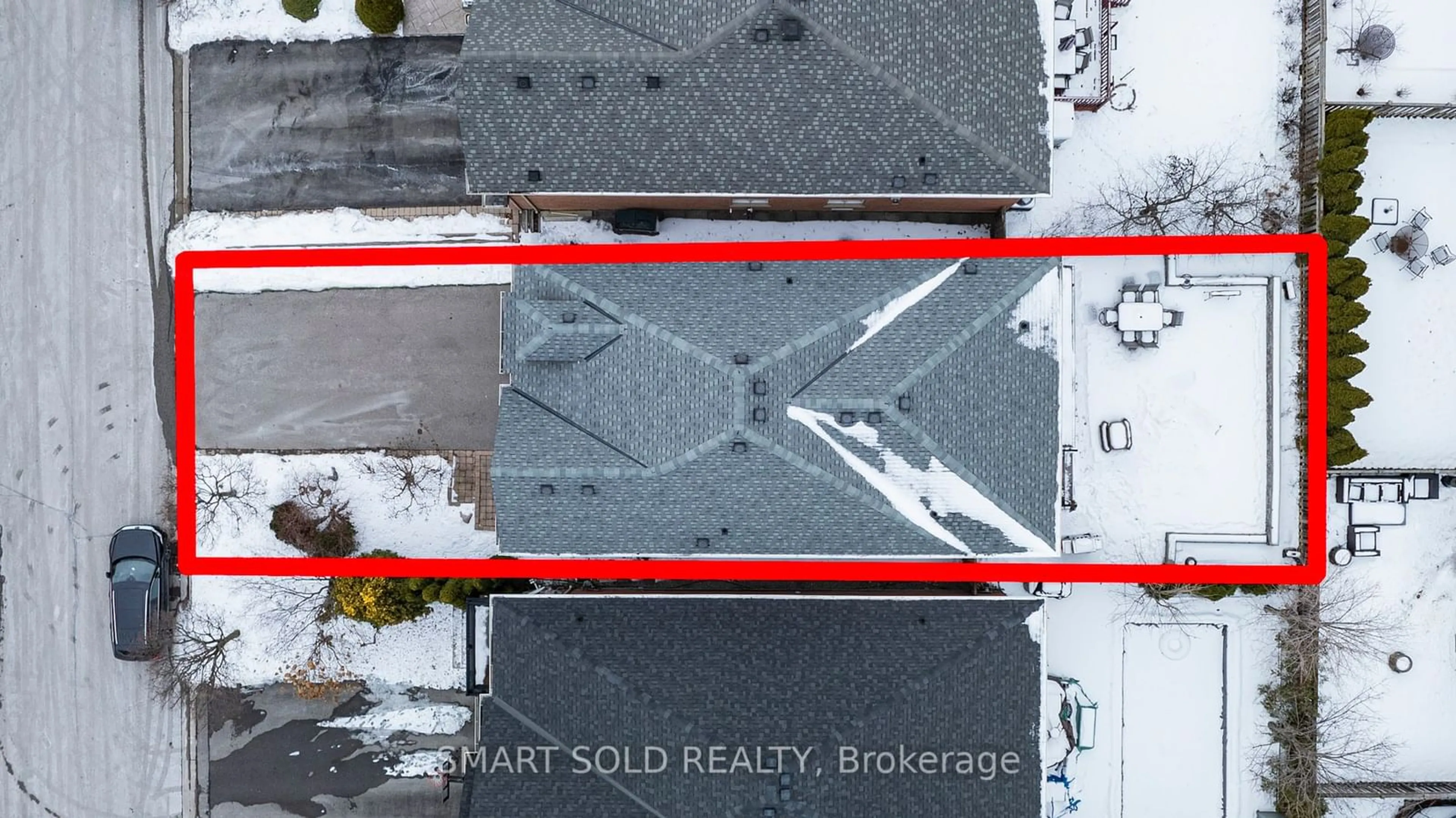 A pic from outside/outdoor area/front of a property/back of a property/a pic from drone, street for 64 Vivaldi Dr, Vaughan Ontario L4J 8Z4