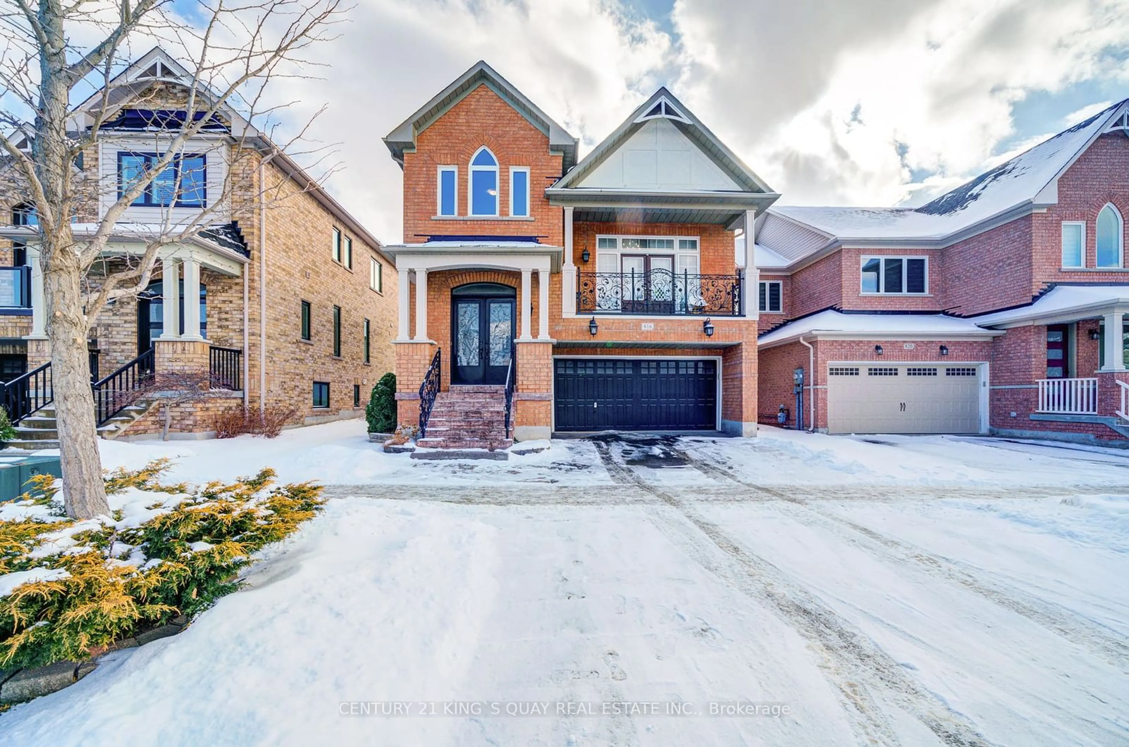 Home with brick exterior material, street for 816 Millard St, Whitchurch-Stouffville Ontario L4A 0B6