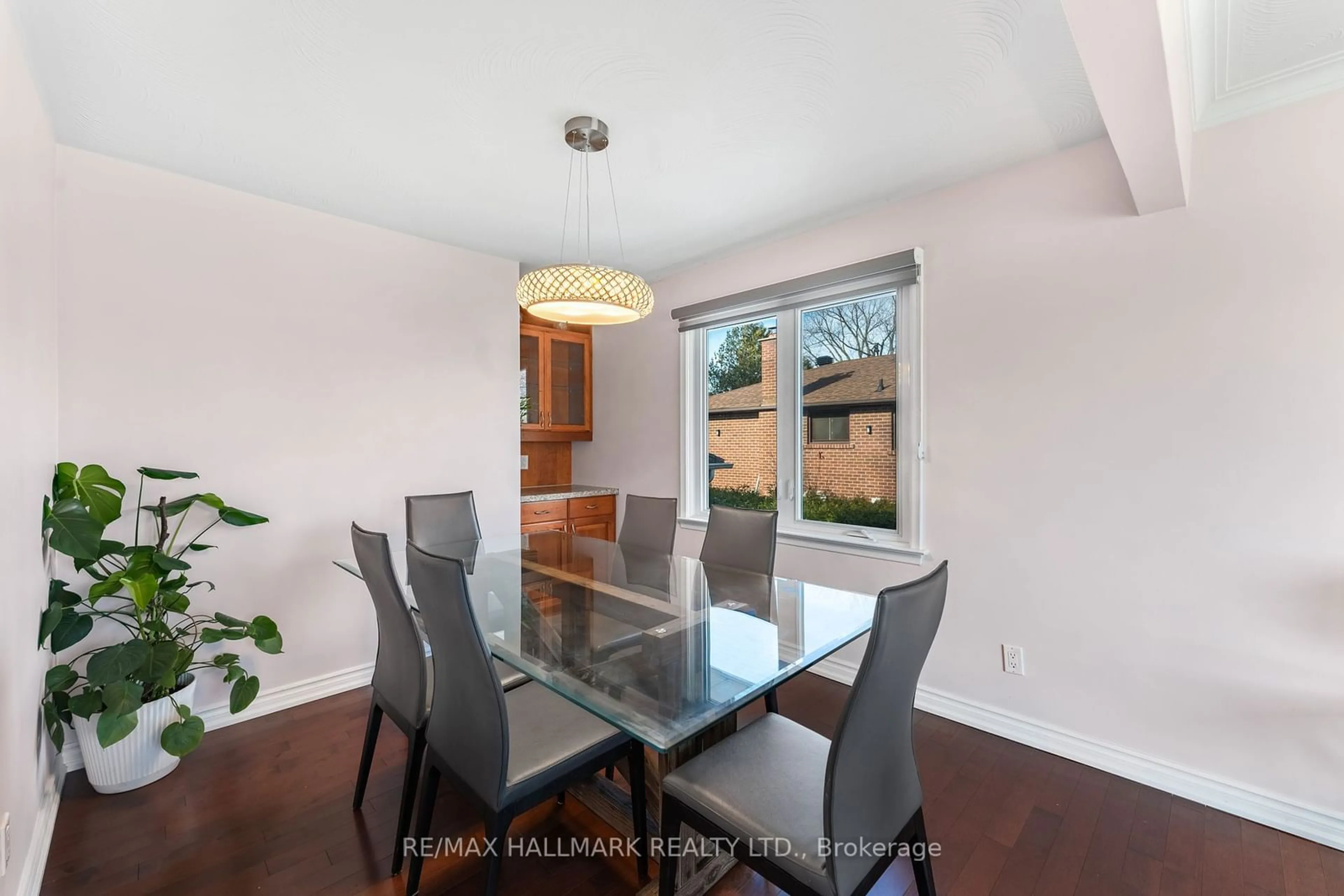 Dining room, unknown for 216 Norfolk Ave, Richmond Hill Ontario L4C 2C9