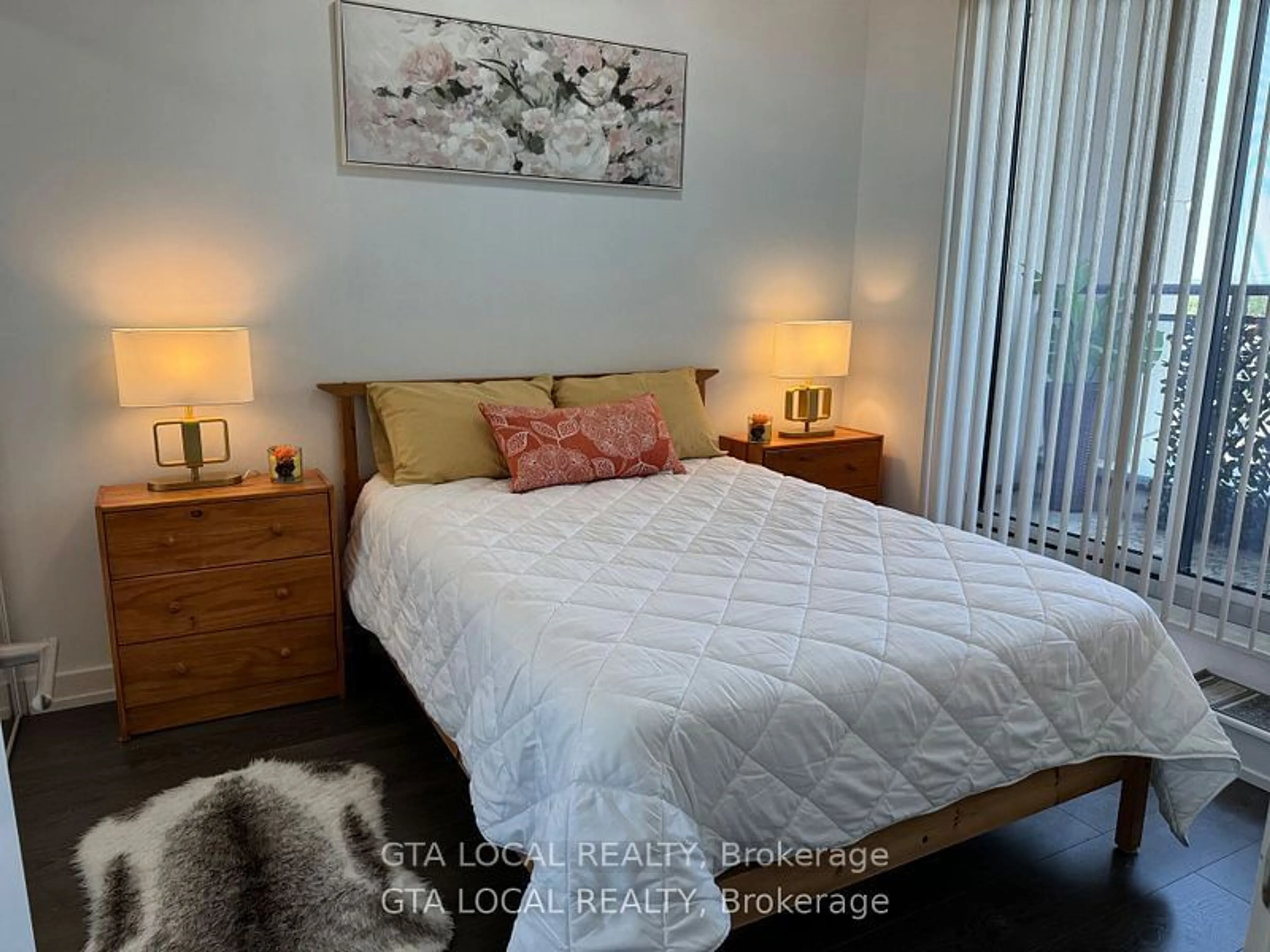 Bedroom with bed, wood/laminate floor for 1 Grandview Ave #503, Markham Ontario L3T 0G7