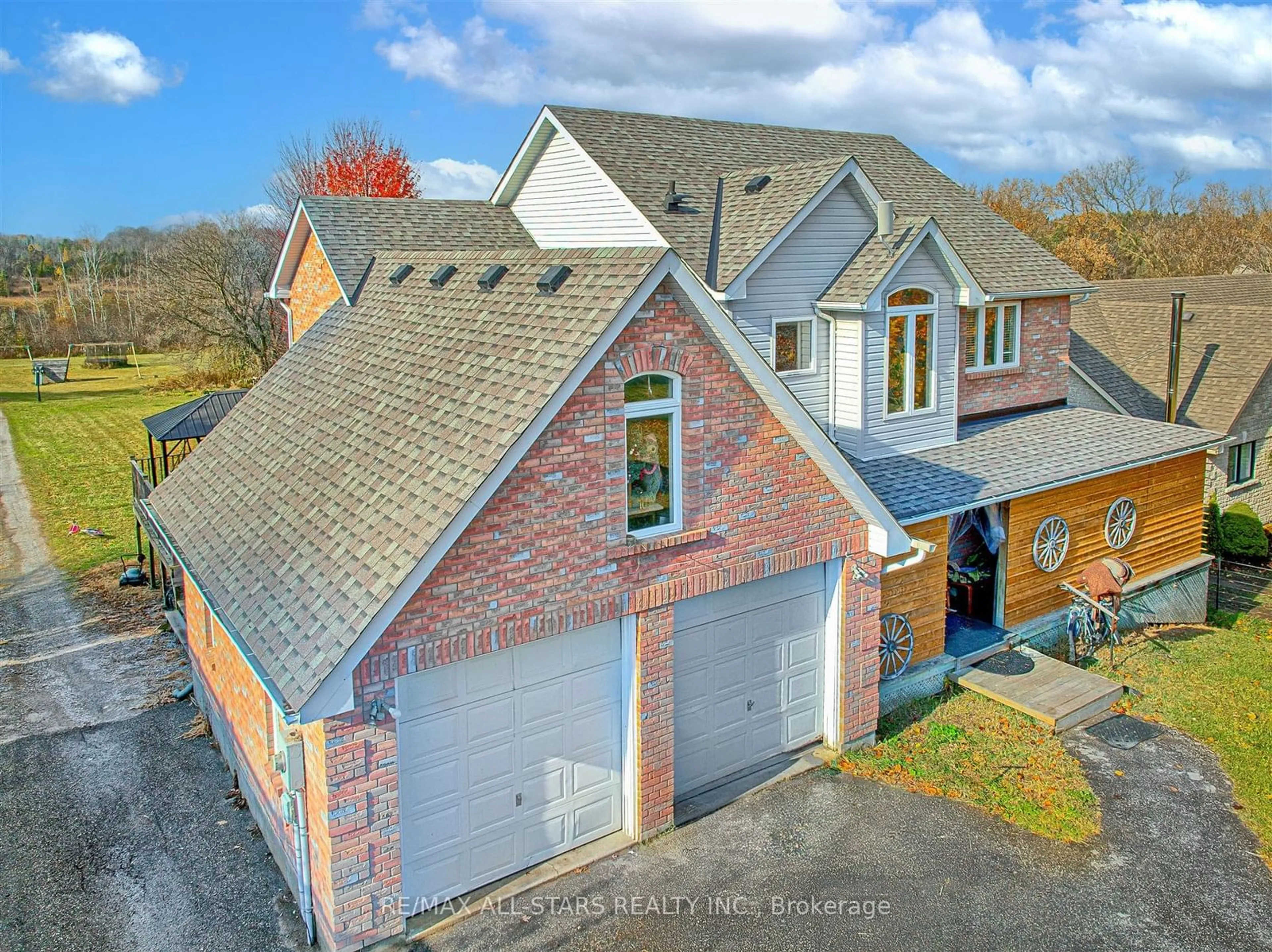 A pic from outside/outdoor area/front of a property/back of a property/a pic from drone, street for 12866 Regional Road 39, Uxbridge Ontario L0E 1T0