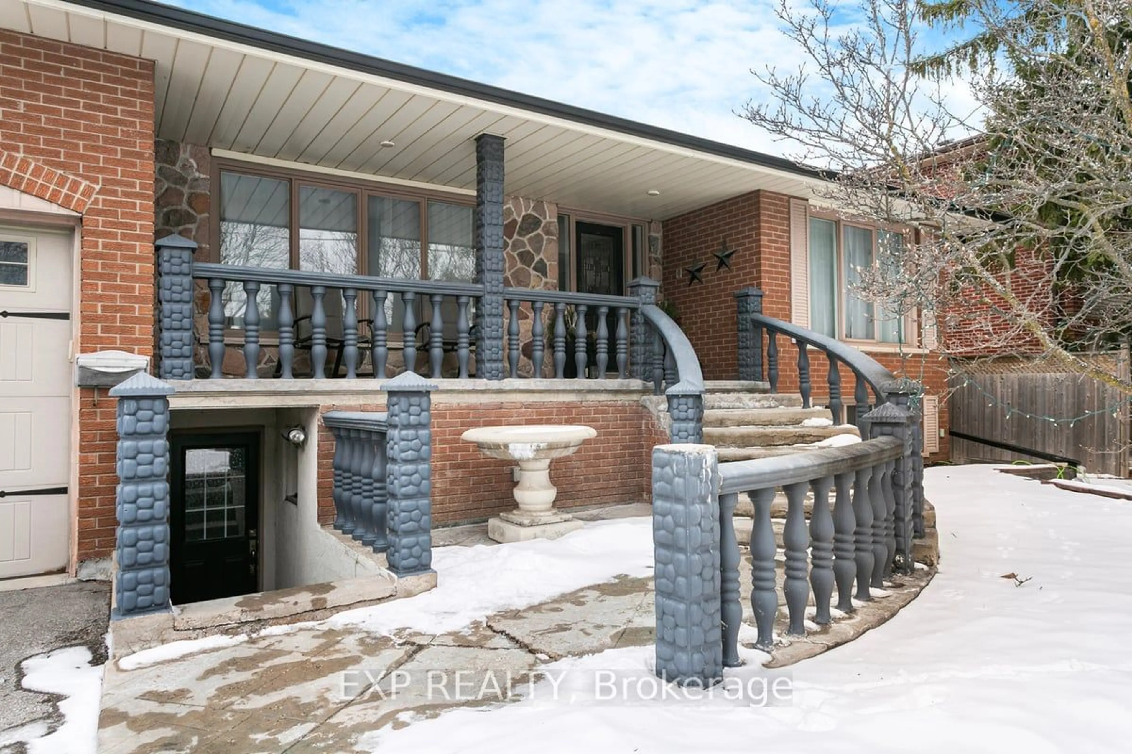 Home with brick exterior material, street for 146 Weldrick Rd, Richmond Hill Ontario L4C 3V1