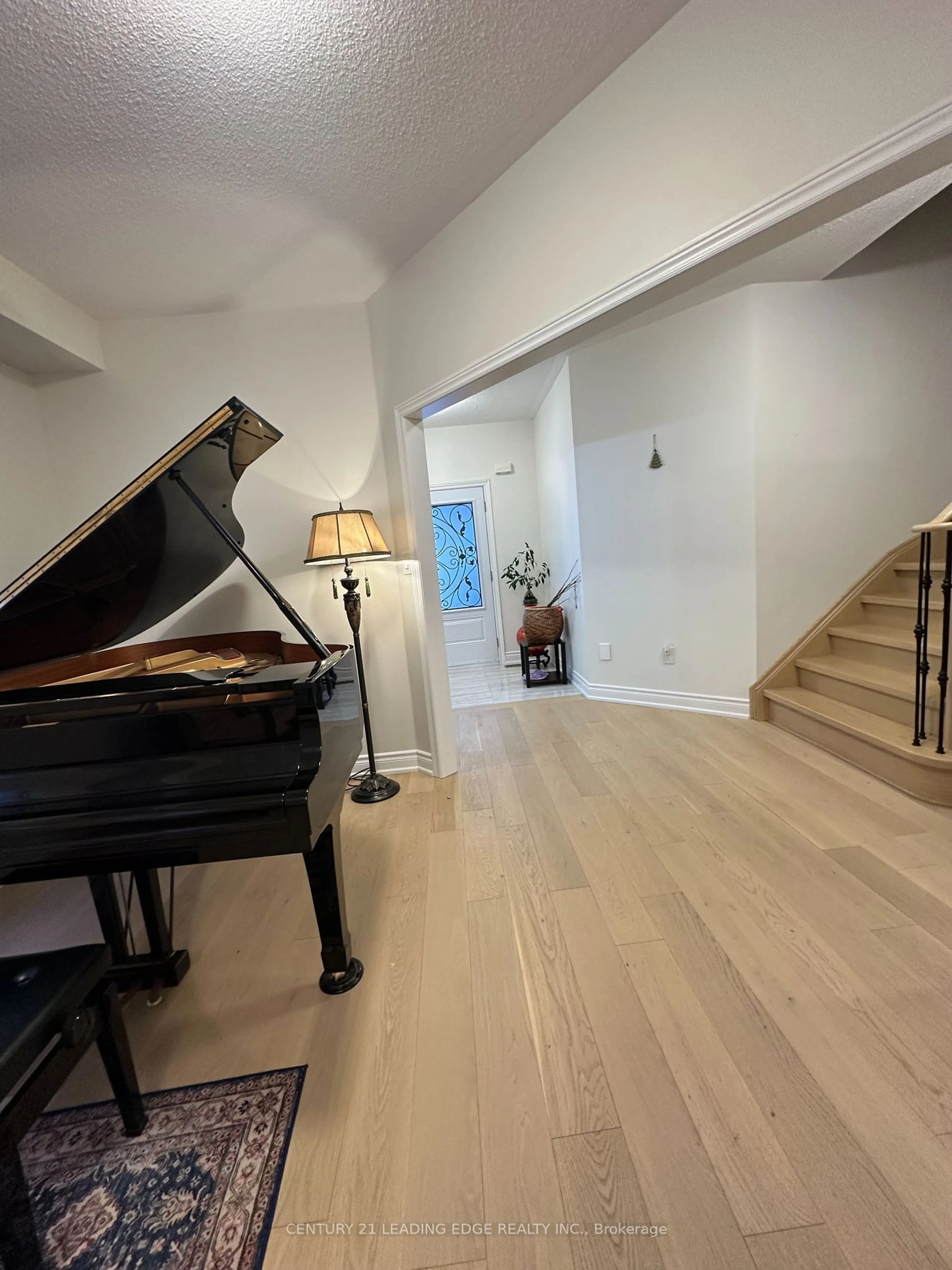 Indoor foyer for 380 ELSON St, Markham Ontario L3S 4R9