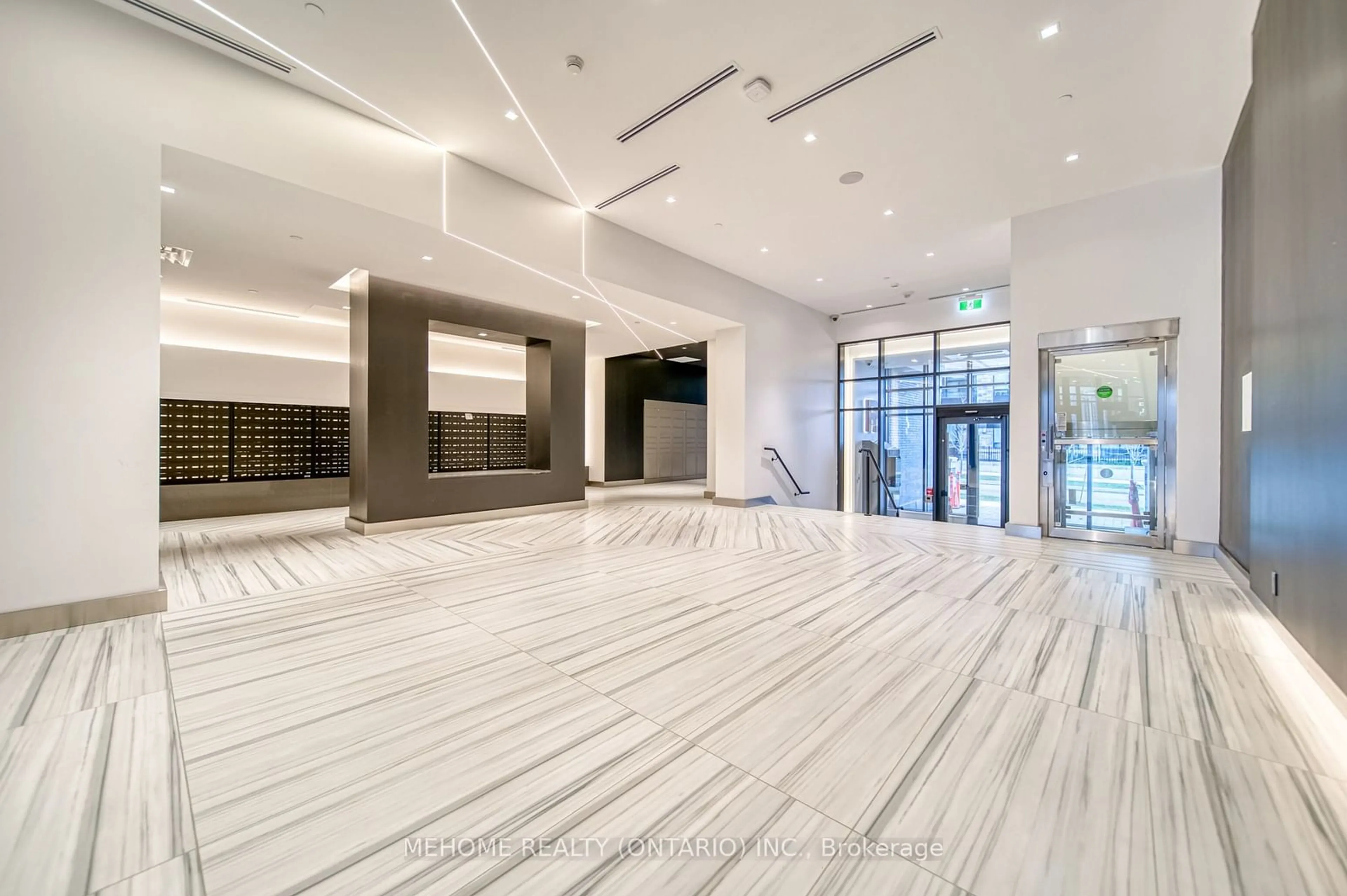 Indoor foyer for 18 Water Walk Dr #101, Markham Ontario L3R 6L4