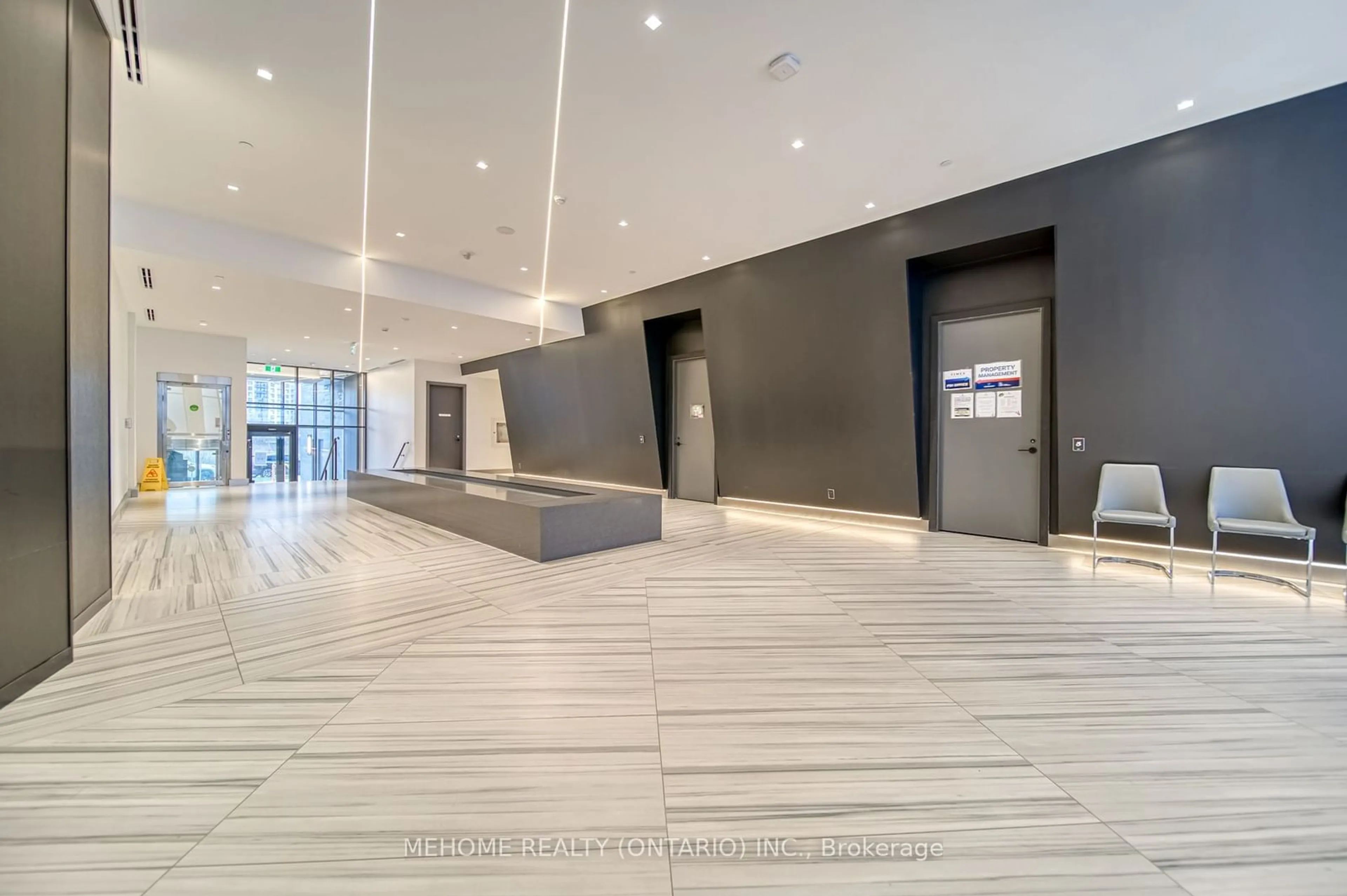 Indoor foyer for 18 Water Walk Dr #101, Markham Ontario L3R 6L4