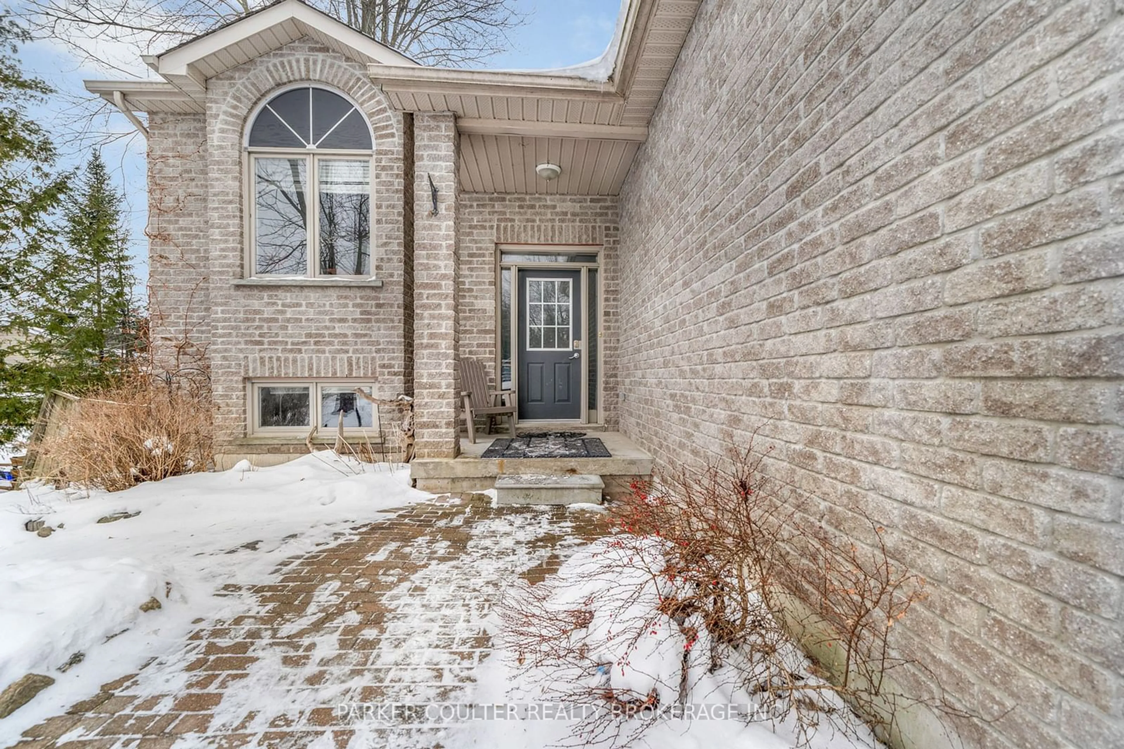 Home with brick exterior material, street for 1045 Elm Rd, Innisfil Ontario L0L 1C0