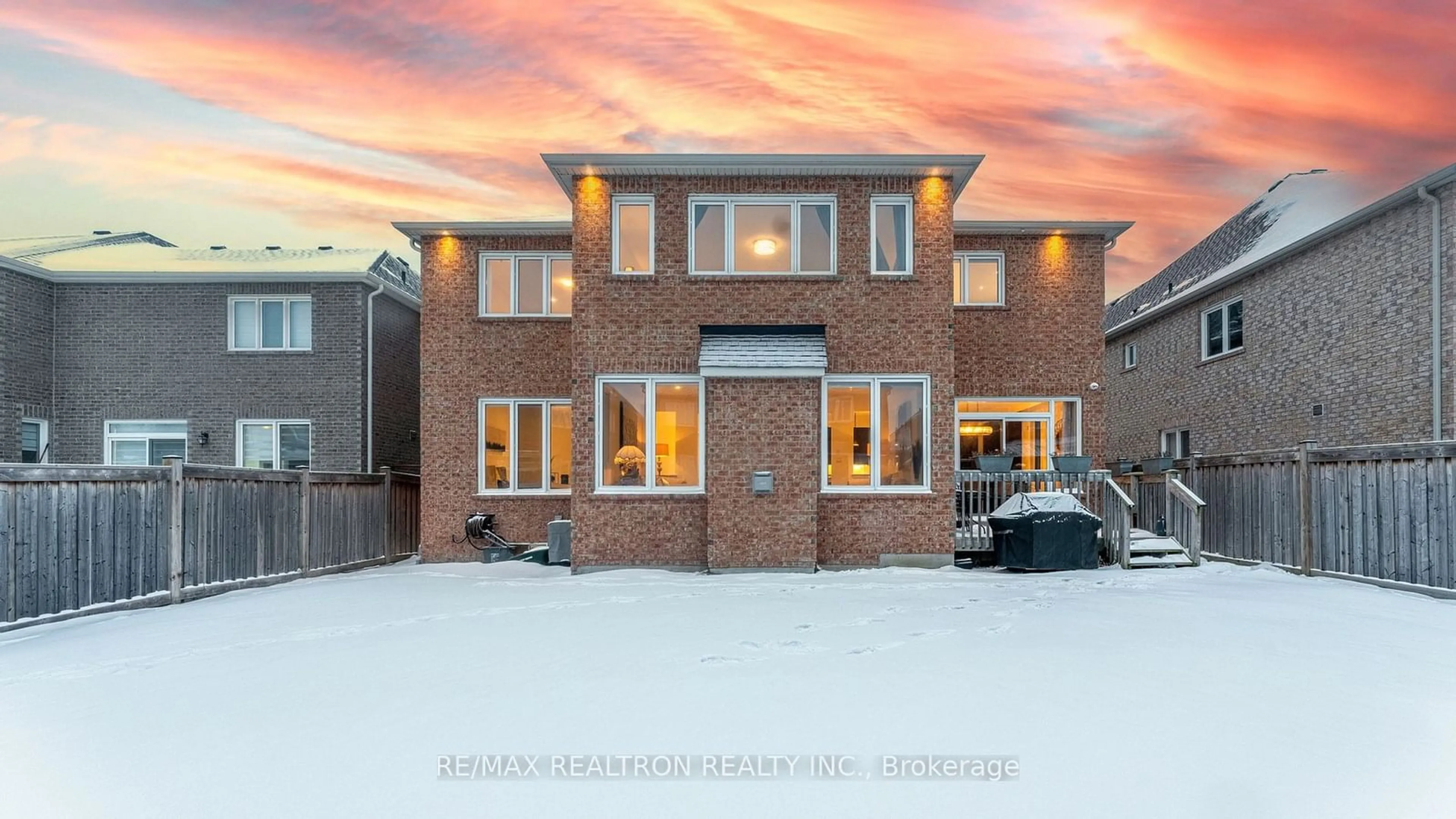 Home with brick exterior material, street for 14 Citrine Dr, Bradford West Gwillimbury Ontario L3Z 0T5