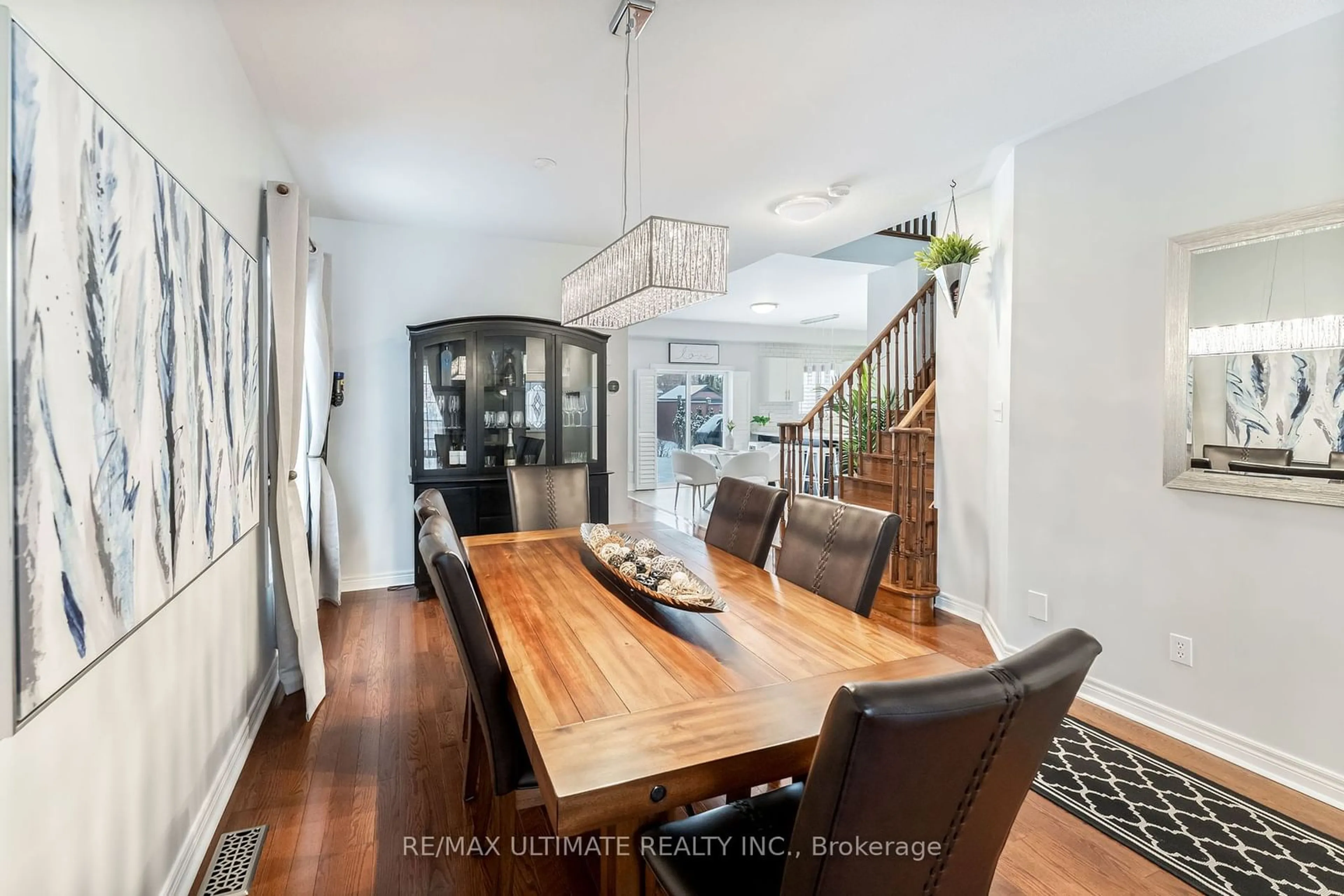 Dining room, wood/laminate floor for 9 Foxbury Rd, Uxbridge Ontario L9P 0A1