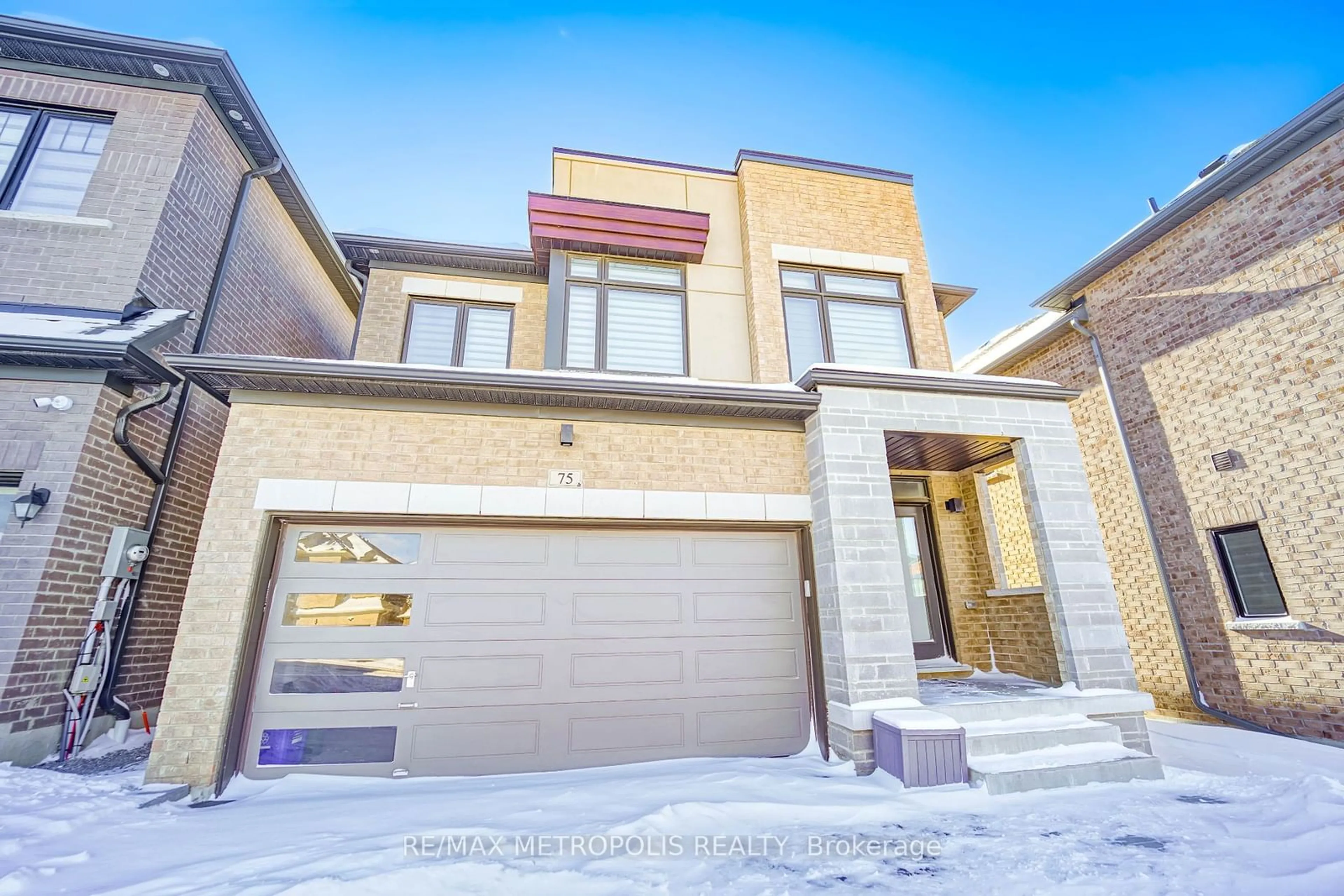 Home with brick exterior material, street for 75 Mckean Dr, Whitchurch-Stouffville Ontario L4A 1H8