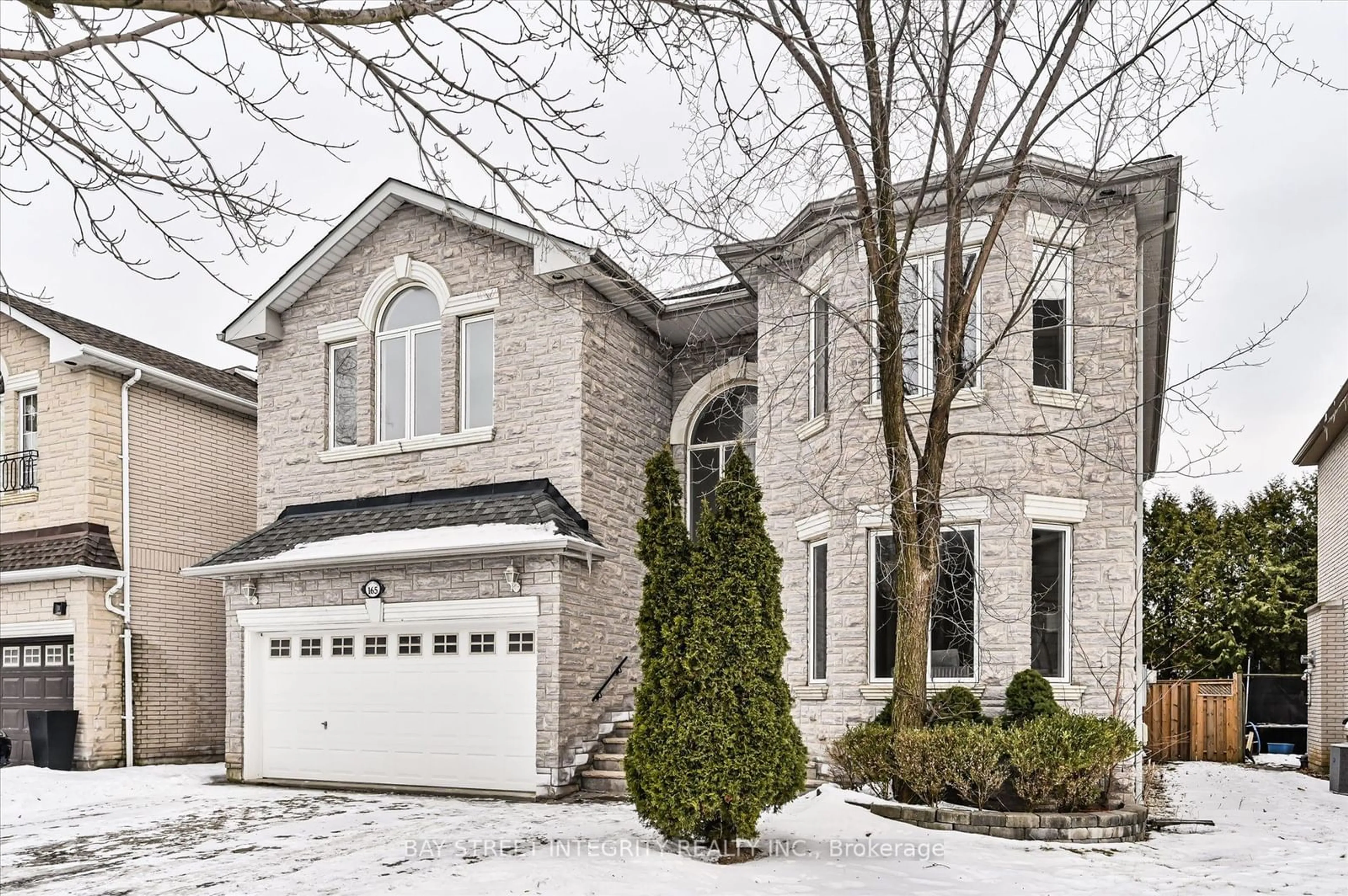 Home with brick exterior material, street for 165 Rodeo Dr, Vaughan Ontario L4J 4Y6