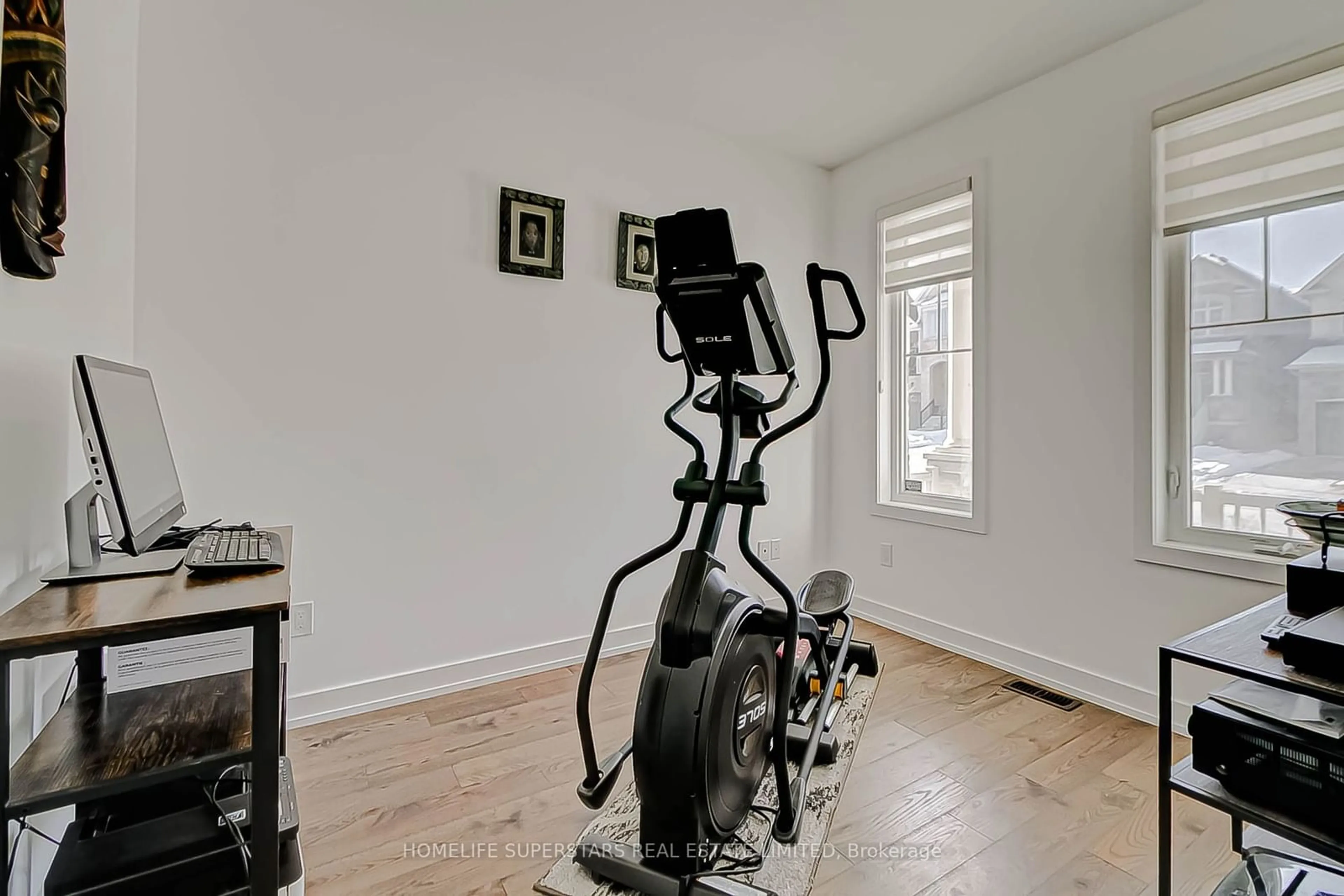 Gym or fitness room for 829 Elvidge Tr, Newmarket Ontario L3X 0J3