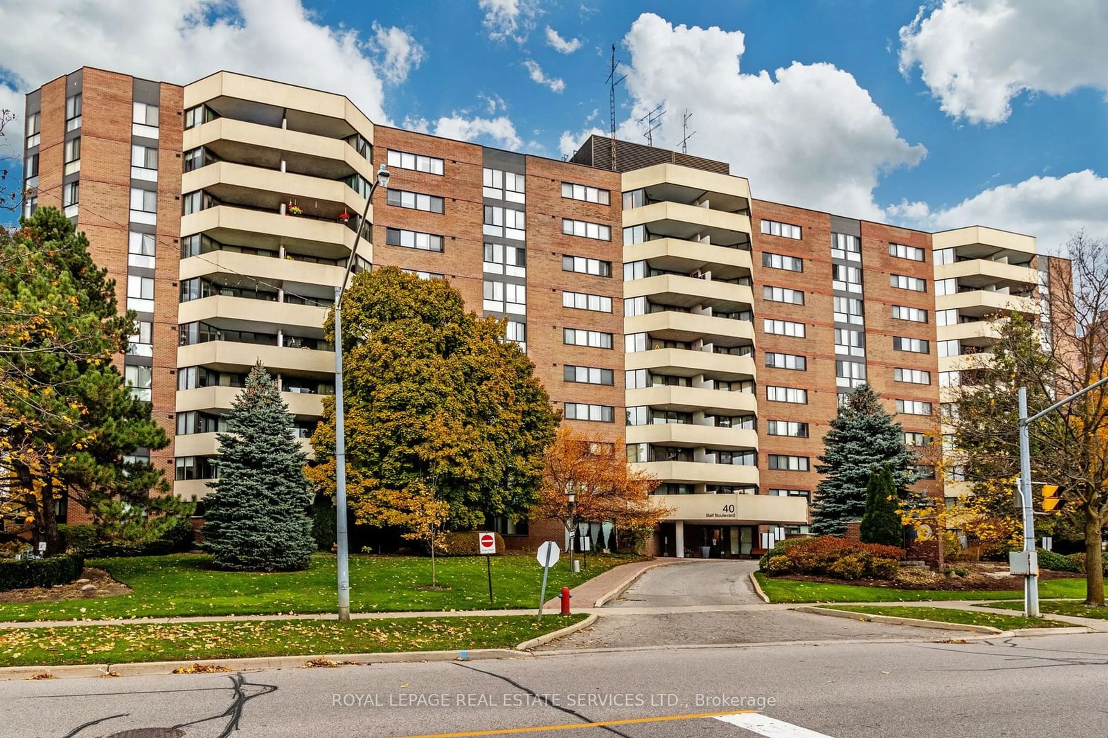 Unknown for 40 Baif Blvd #703, Richmond Hill Ontario L4C 5M9