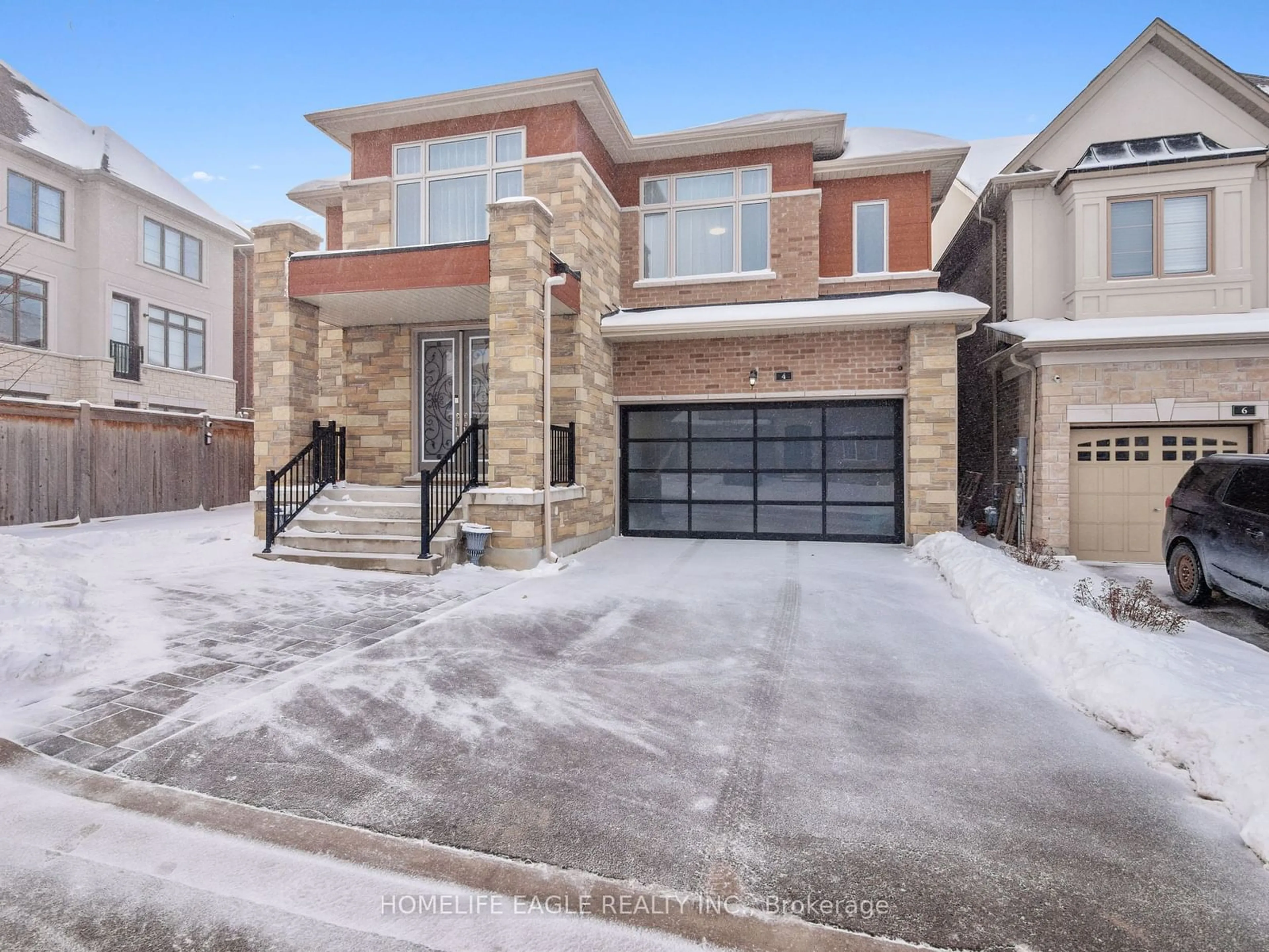 Home with brick exterior material, street for 4 Goldeneye Dr, East Gwillimbury Ontario L9N 0S6