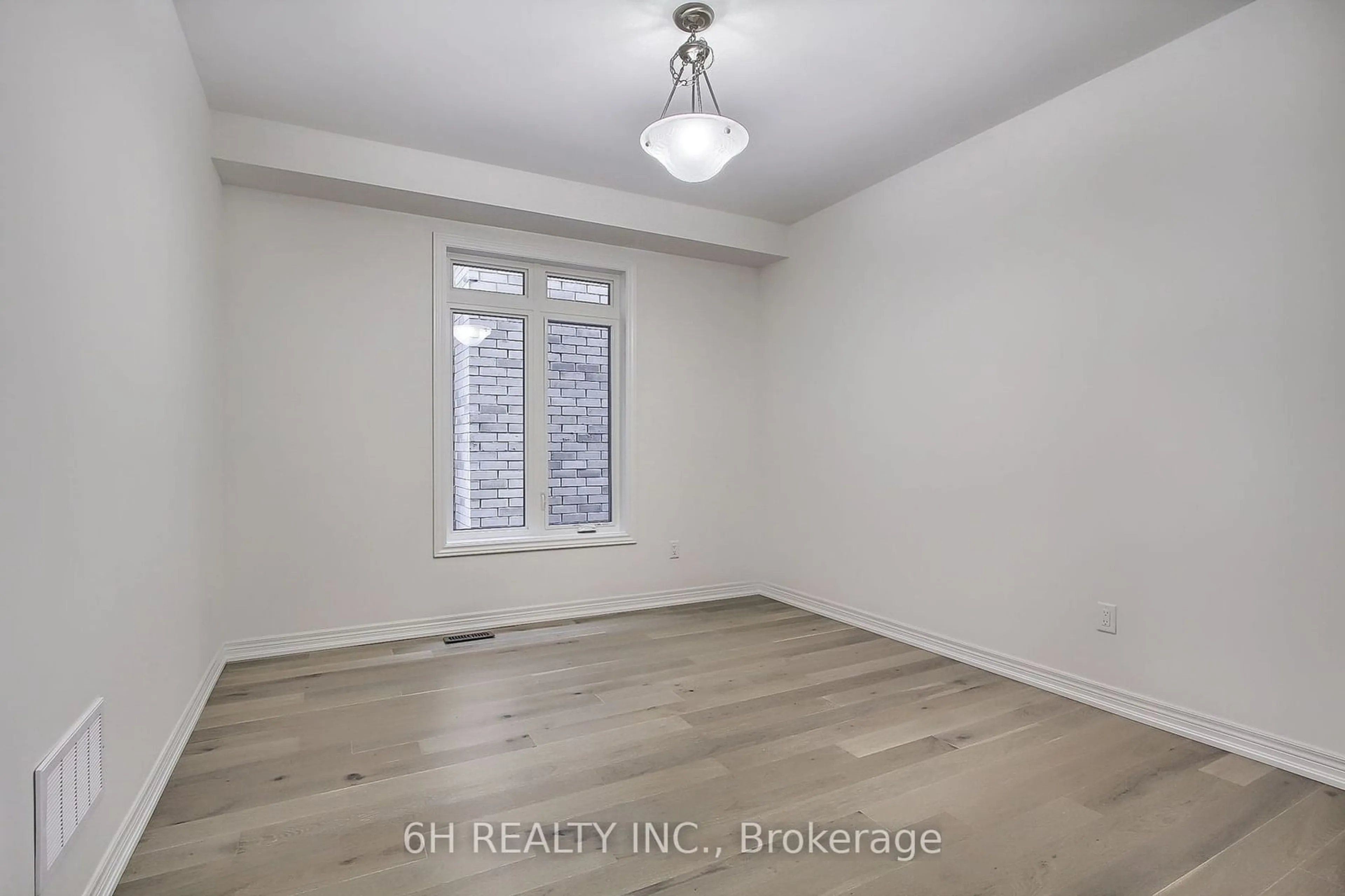 A pic of a room for 309 Boundary Blvd, Whitchurch-Stouffville Ontario L4A 5E2