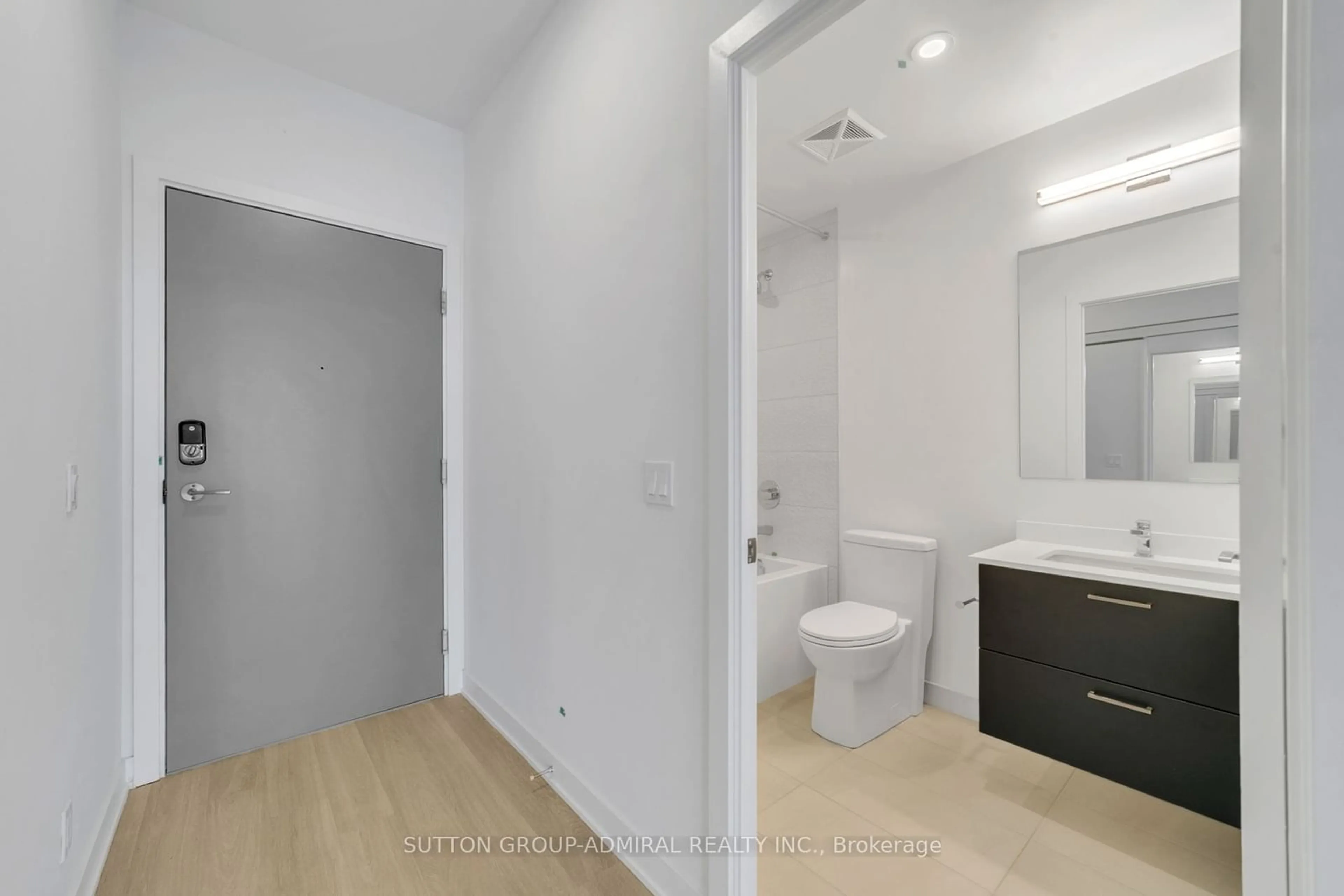 A pic of a room for 50 Upper Mall Way #2309, Vaughan Ontario L4J 0J2