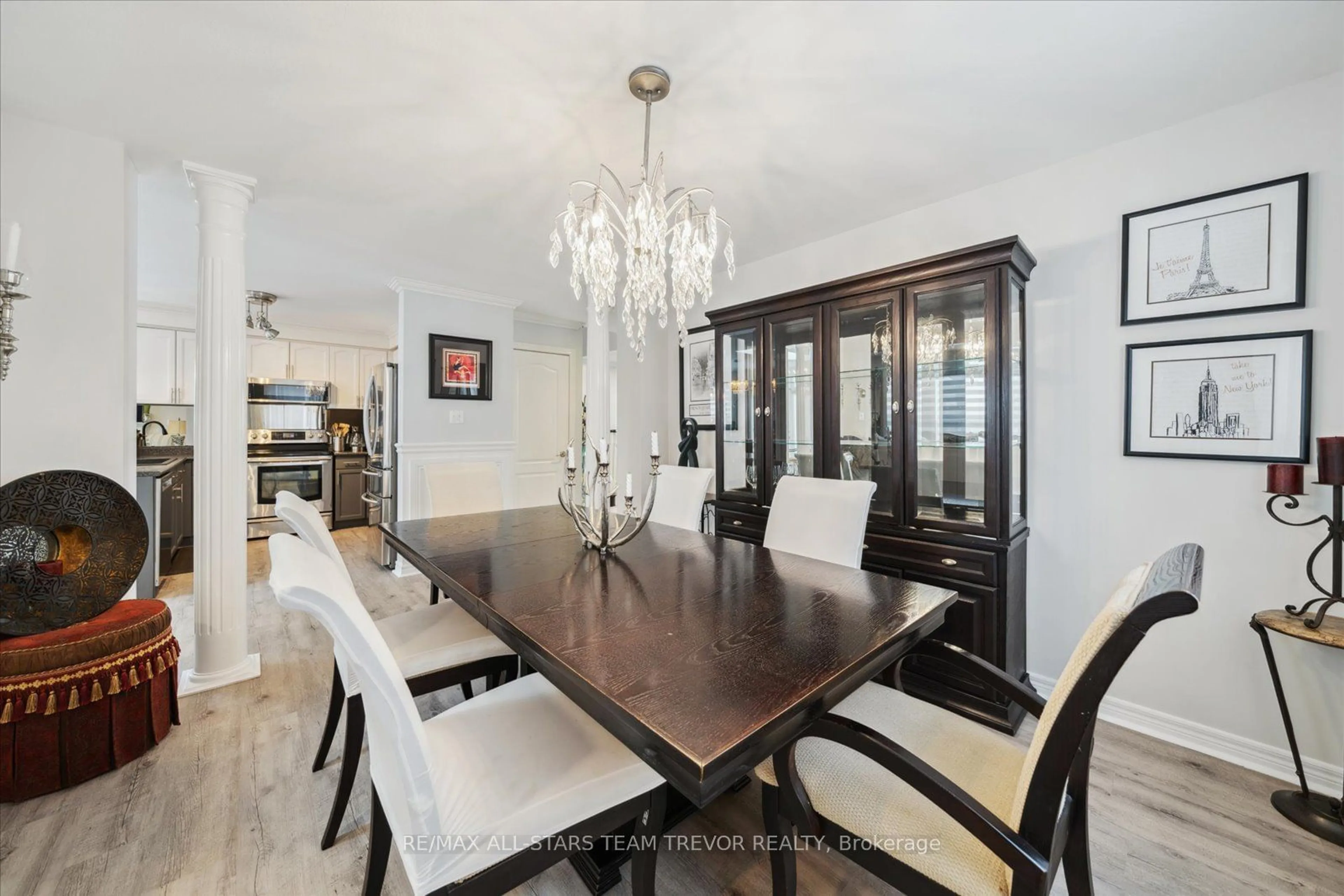 Dining room, unknown for 140 Fairwood Dr, Georgina Ontario L4P 3Y2