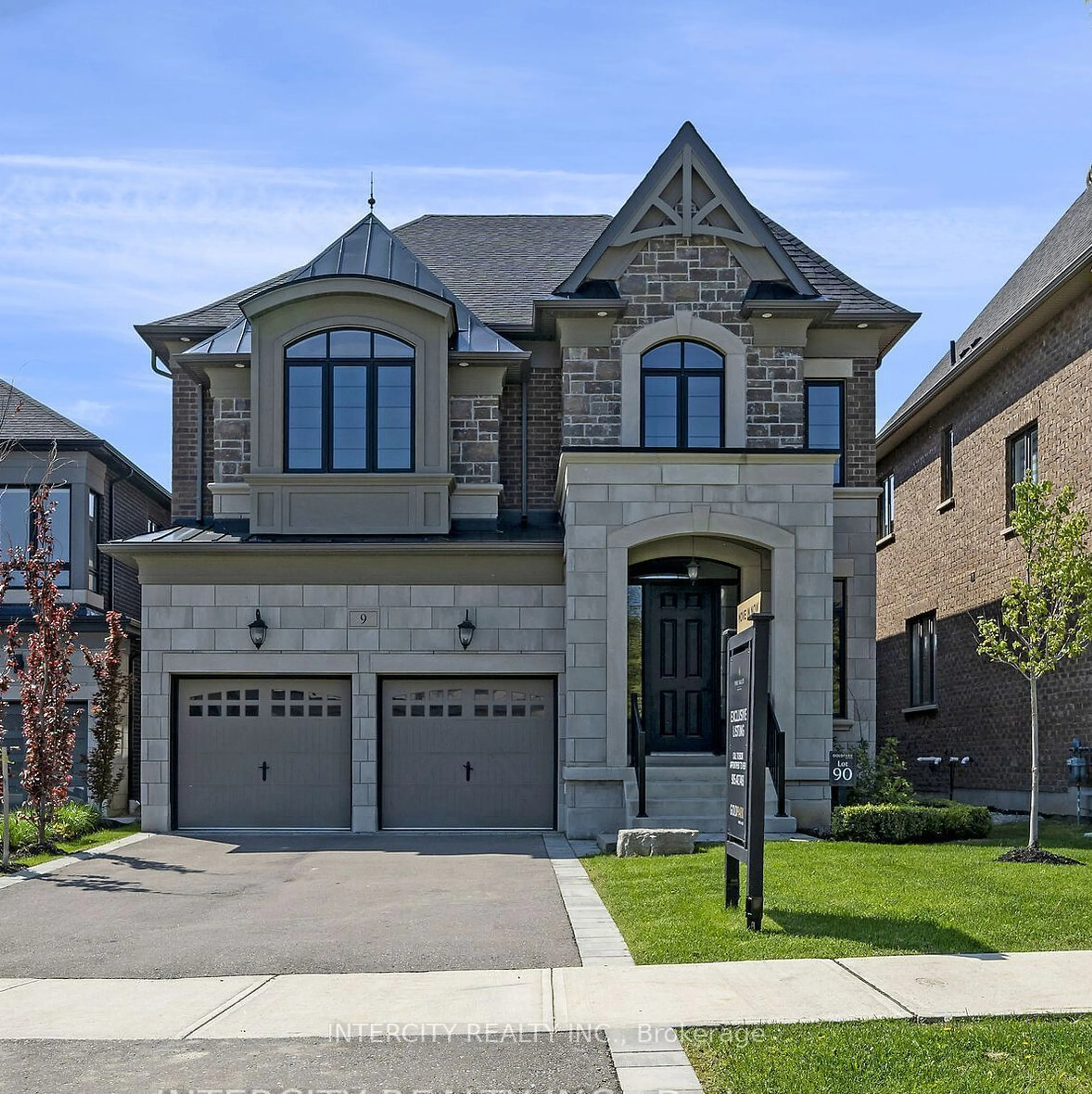 Home with brick exterior material, street for 9 Sophies Crt, Vaughan Ontario L4L 1A6