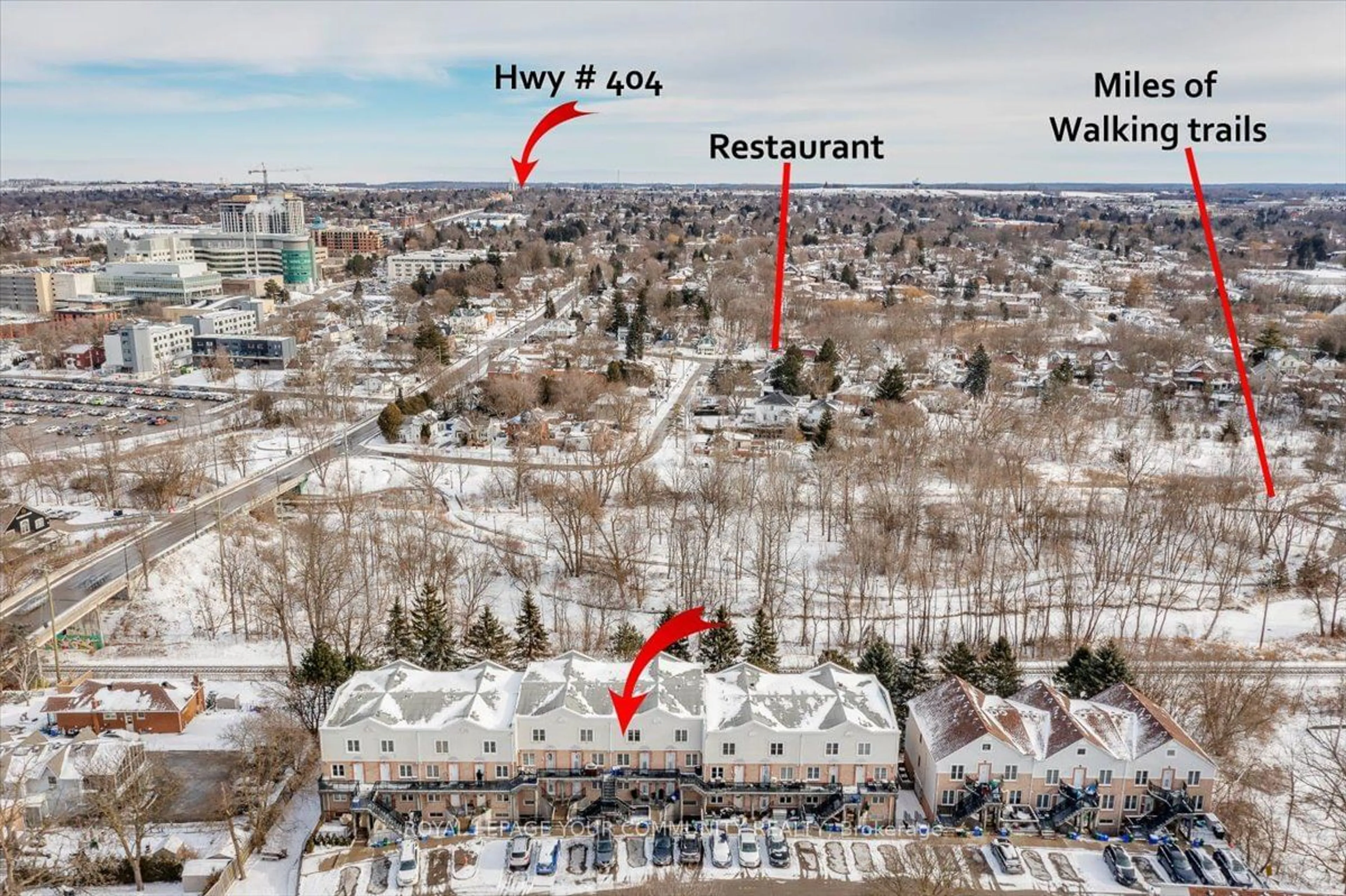 A pic from outside/outdoor area/front of a property/back of a property/a pic from drone, city buildings view from balcony for 115 Main St ##13, Newmarket Ontario L3Y 8J2