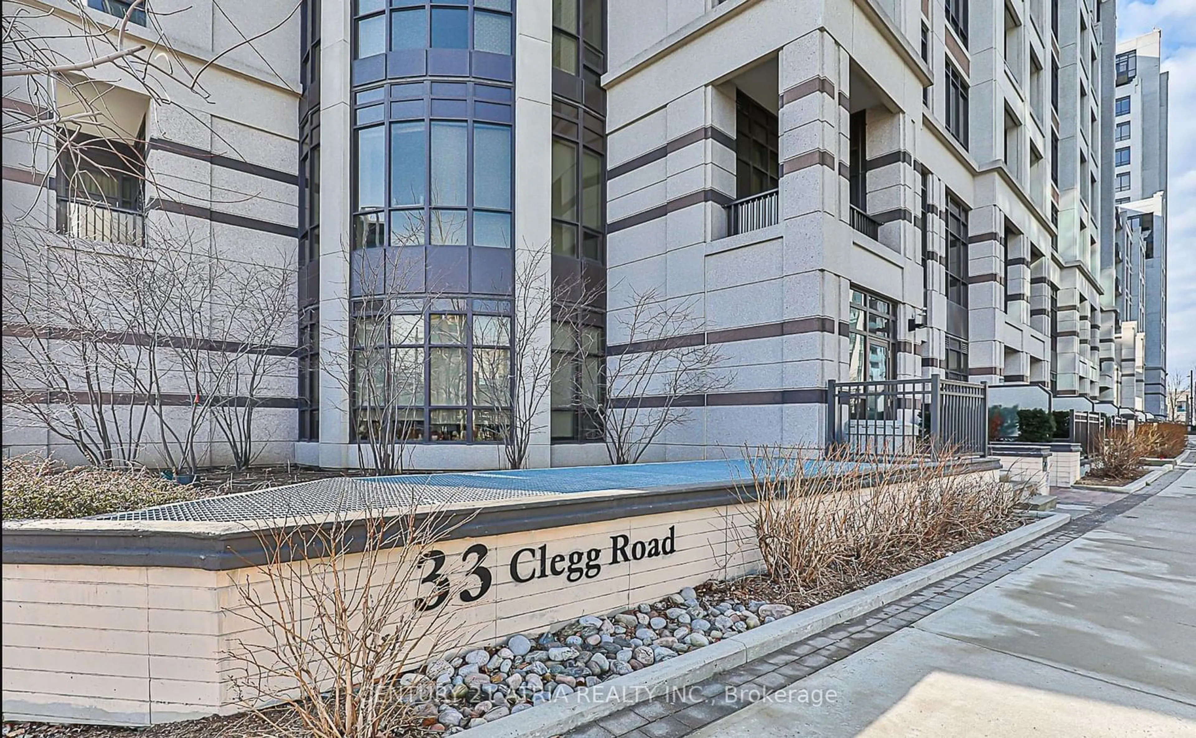 Indoor foyer for 33 Clegg Rd #103, Markham Ontario L6G 0G6