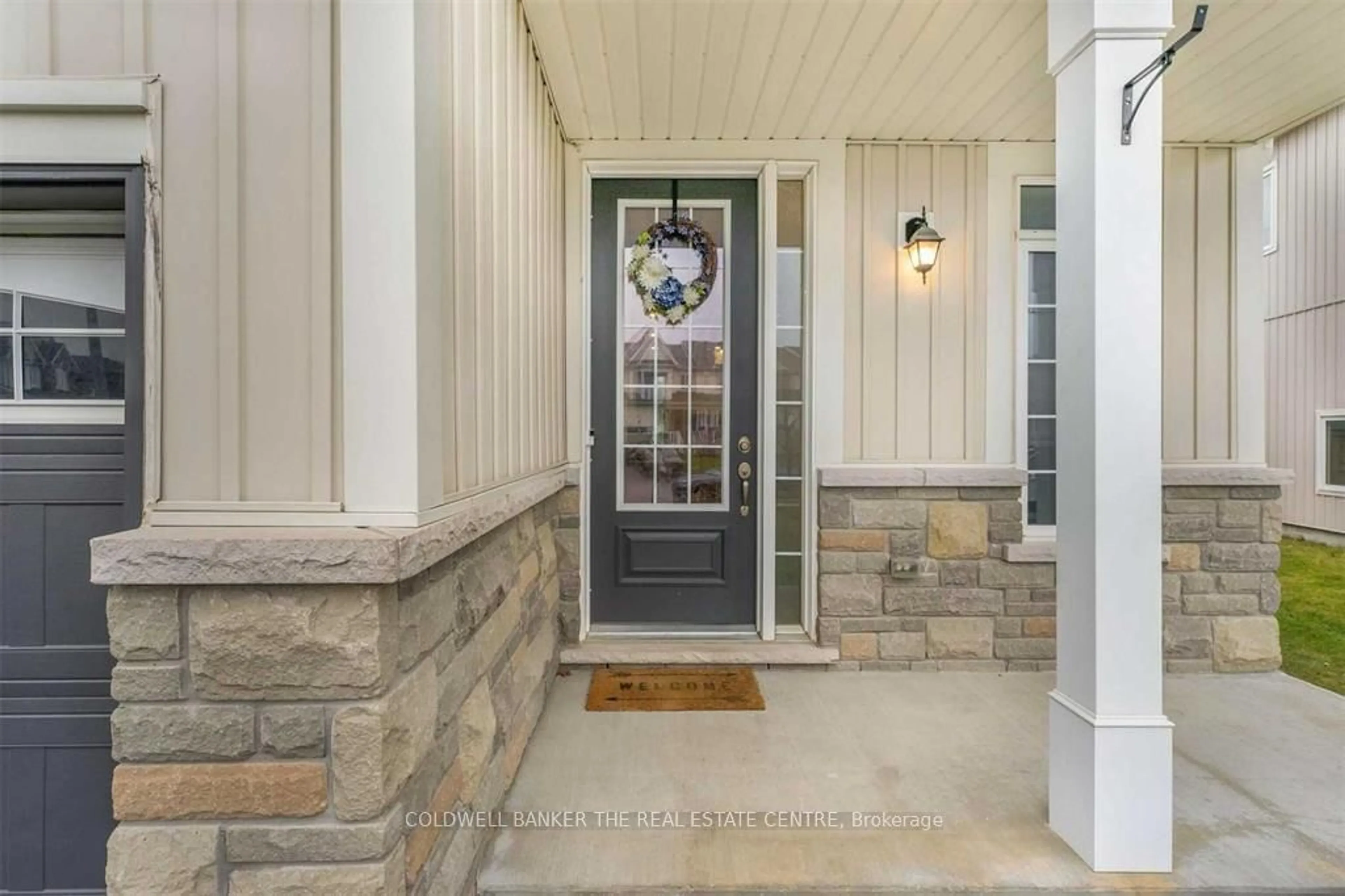 Indoor entryway for 70 Blanchard Cres, Essa Ontario L0M 1B5