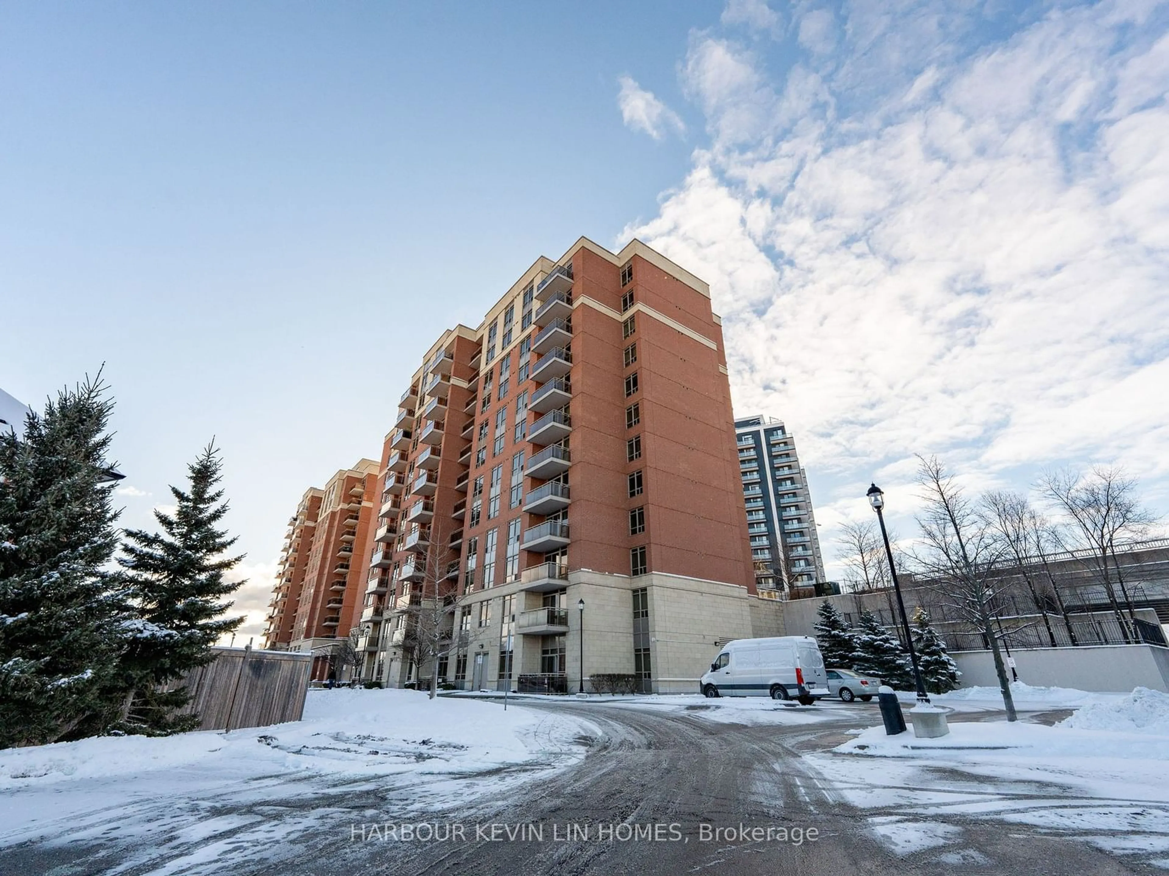 Unknown for 75 King William Cres #LPH07, Richmond Hill Ontario L4B 0C1