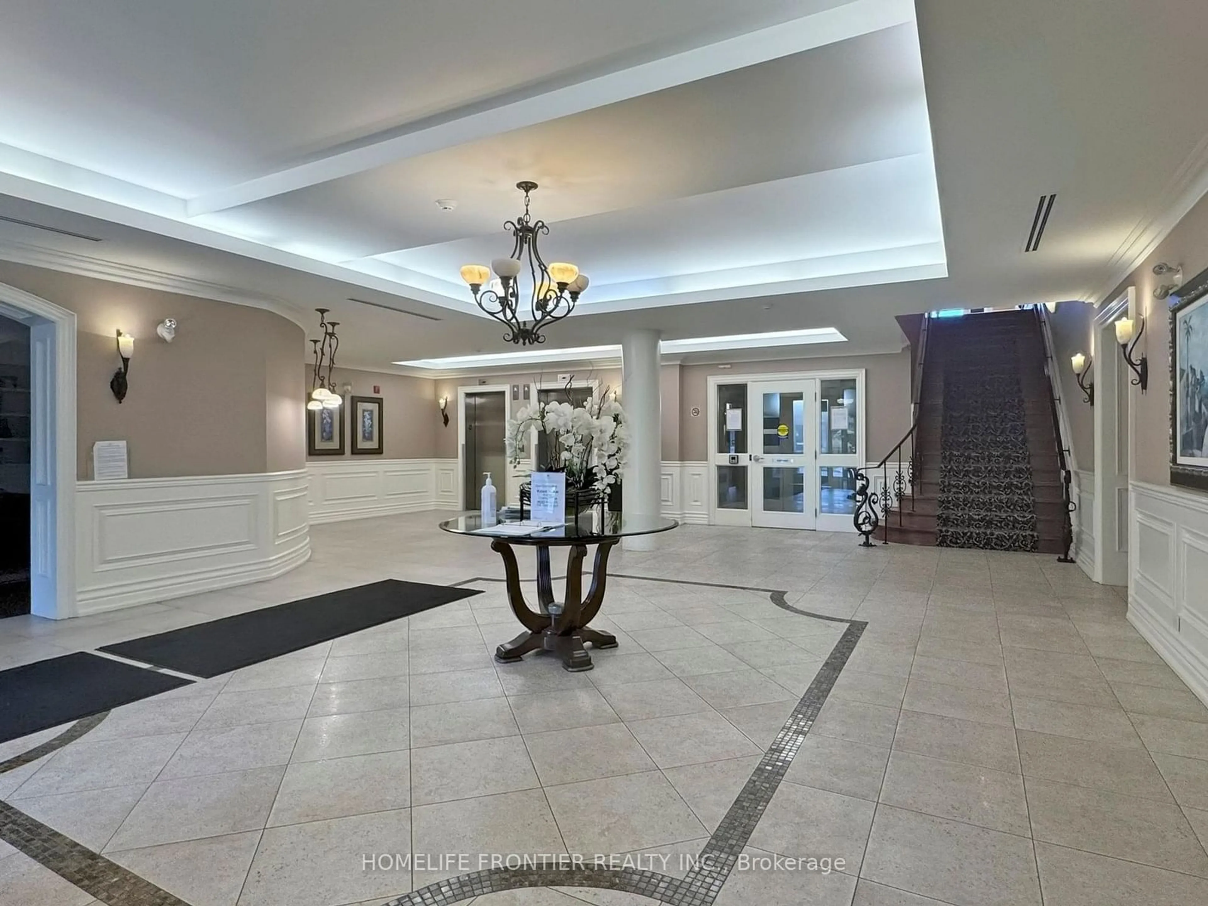 Lobby for 9519 Keele St #305, Vaughan Ontario L6A 4A2