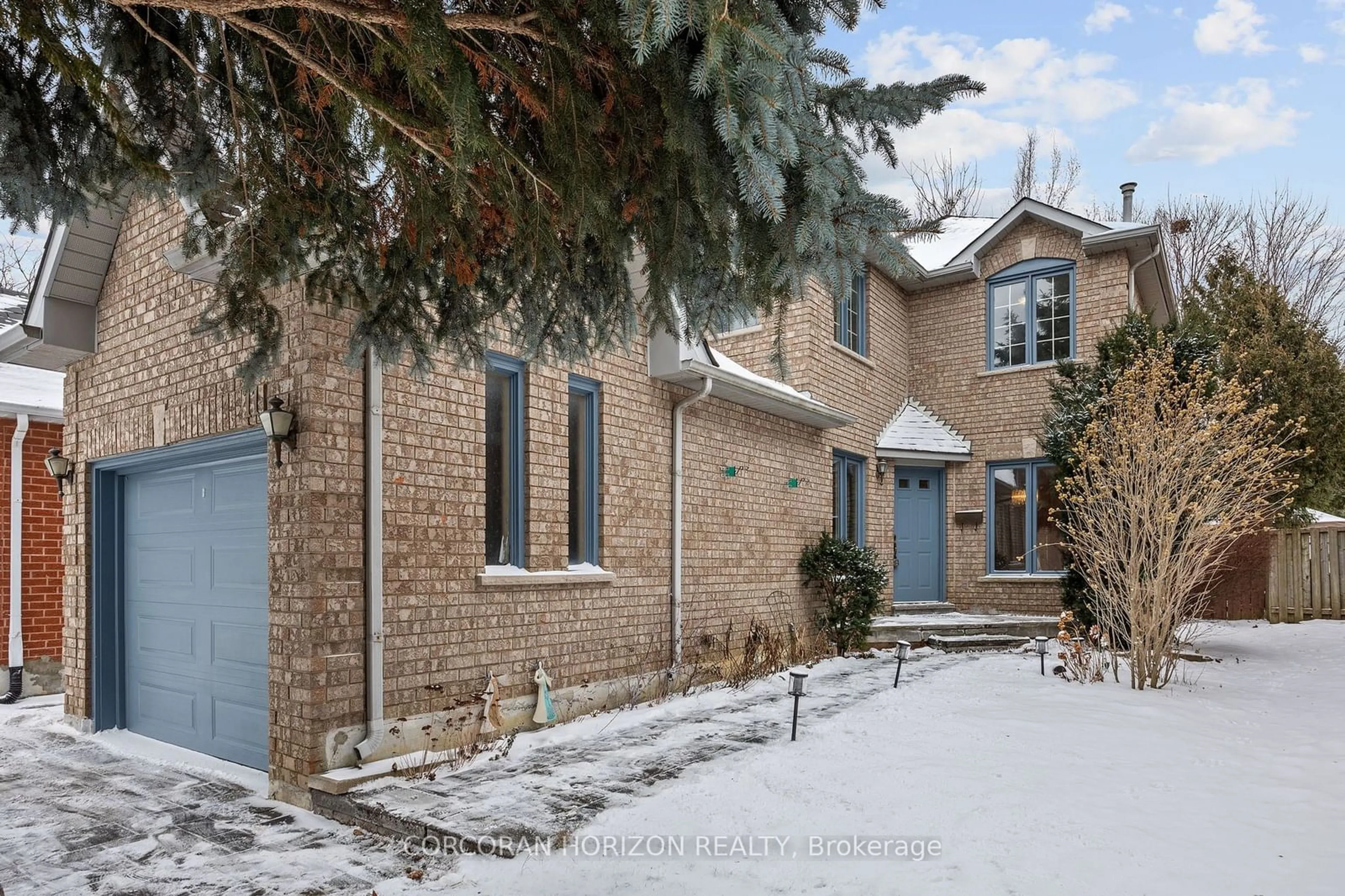 Home with brick exterior material, street for 11 Newmill Cres, Richmond Hill Ontario L4C 9T7