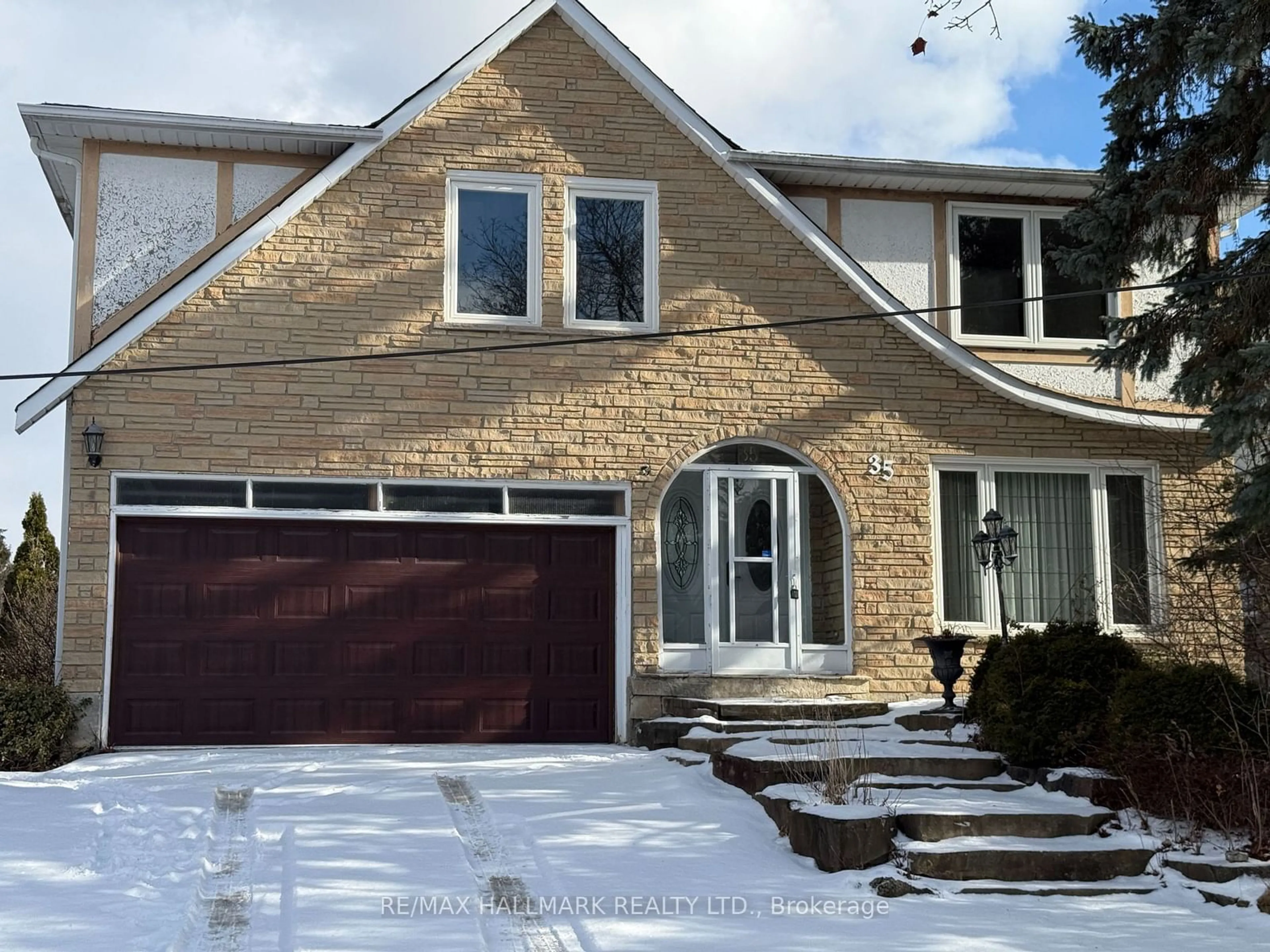 Home with brick exterior material, street for 35 Carlton Rd, Markham Ontario L3R 1Z4