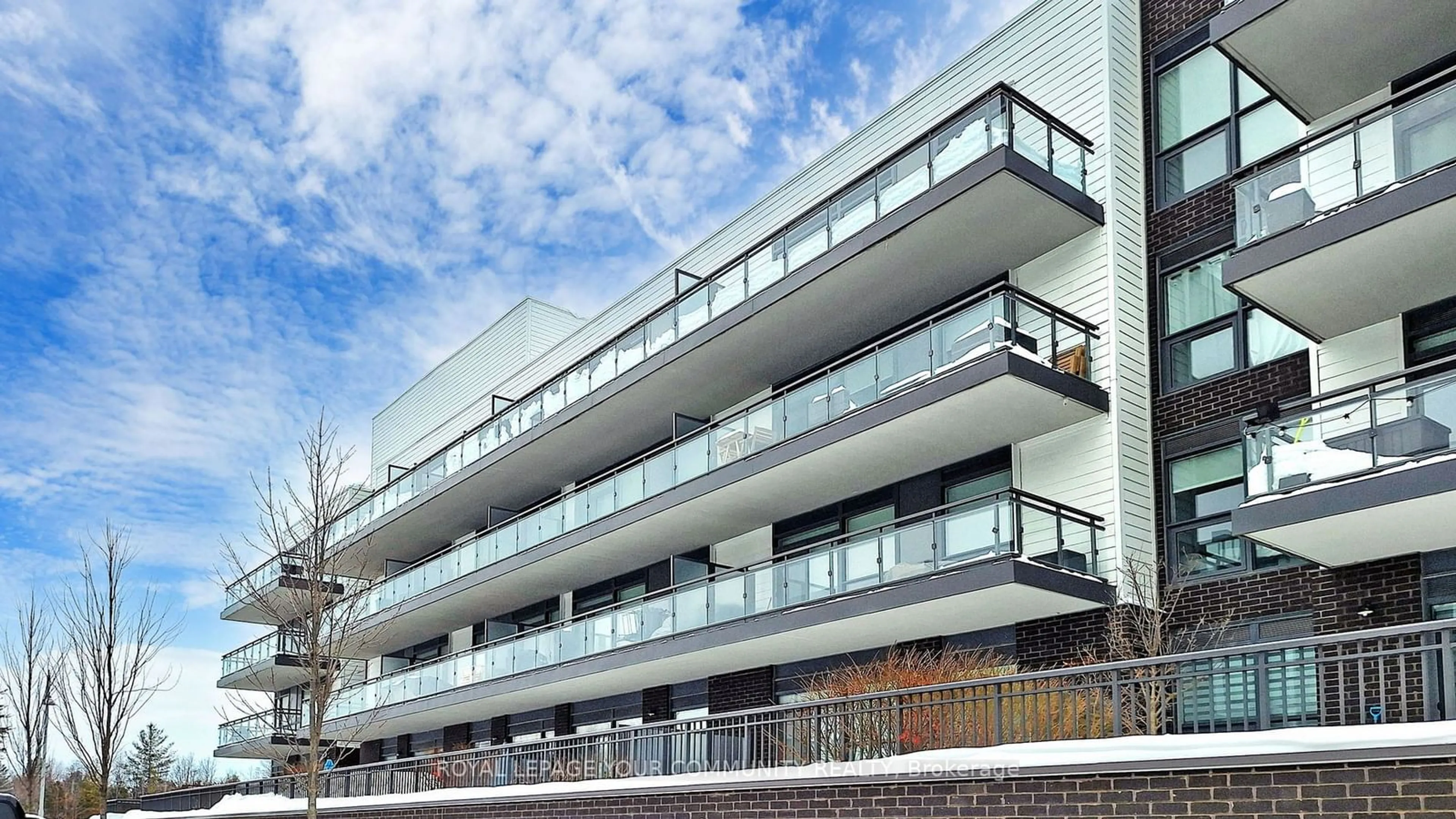 Balcony in the apartment, building for 333 Sea Ray Ave #D315, Innisfil Ontario L9S 0L8