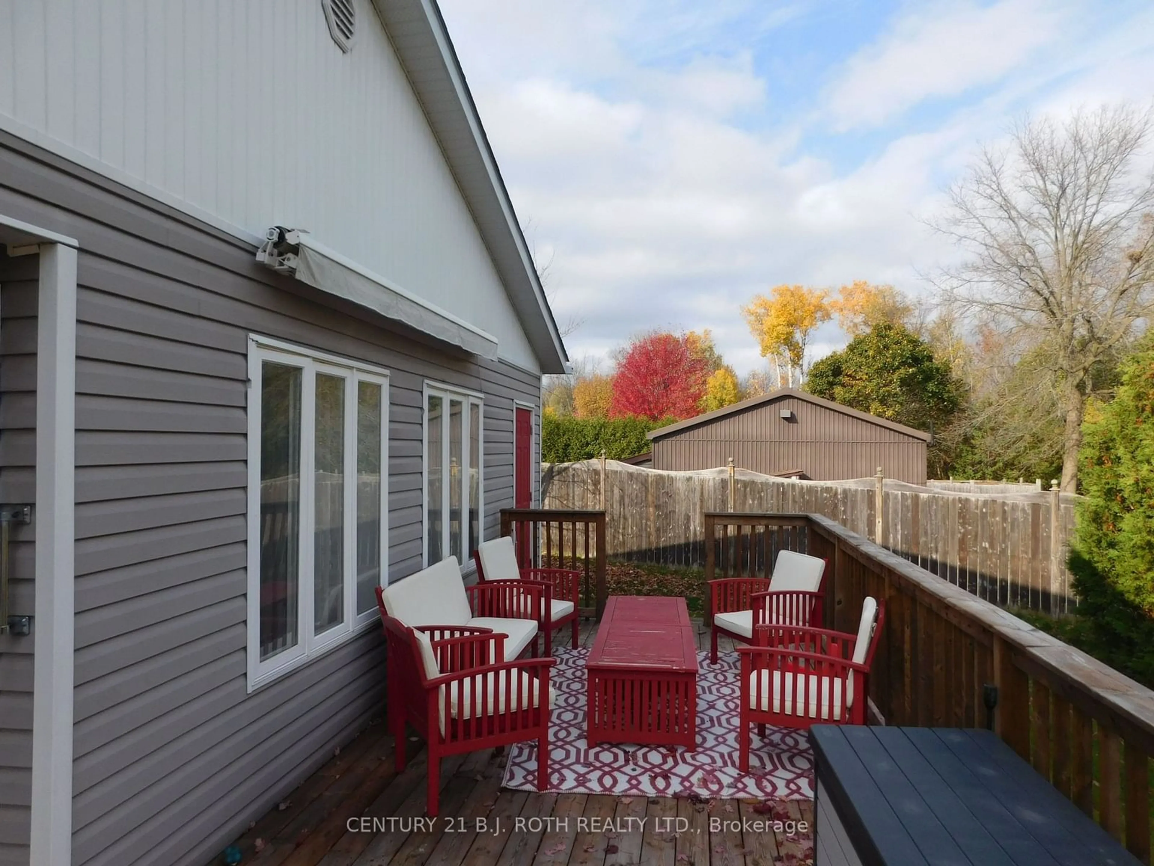 Patio, unknown for 9 Trellis Lane, Innisfil Ontario L9S 0A1