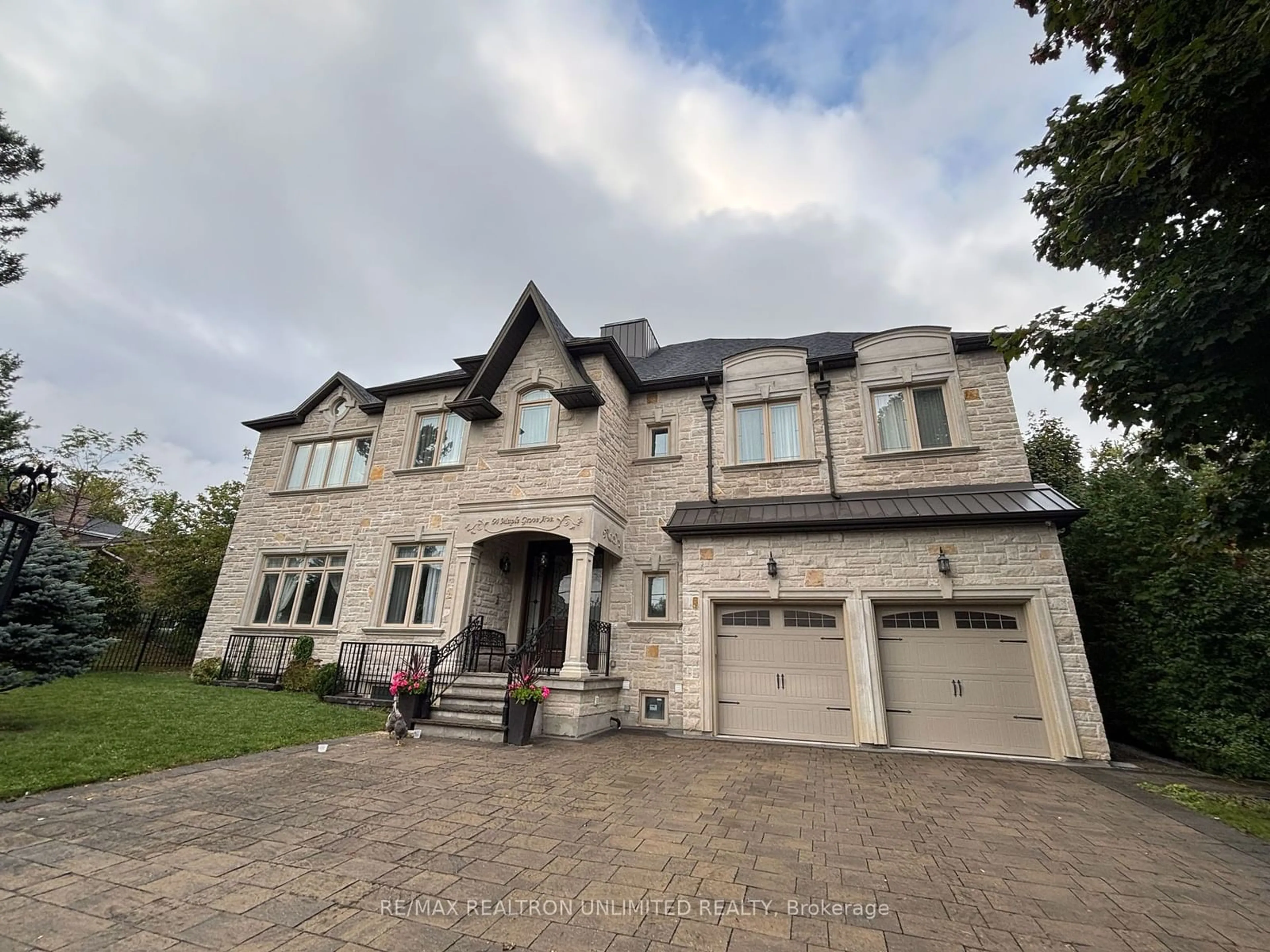 Home with brick exterior material, unknown for 64 Maple Grove Ave, Richmond Hill Ontario L4E 2V5