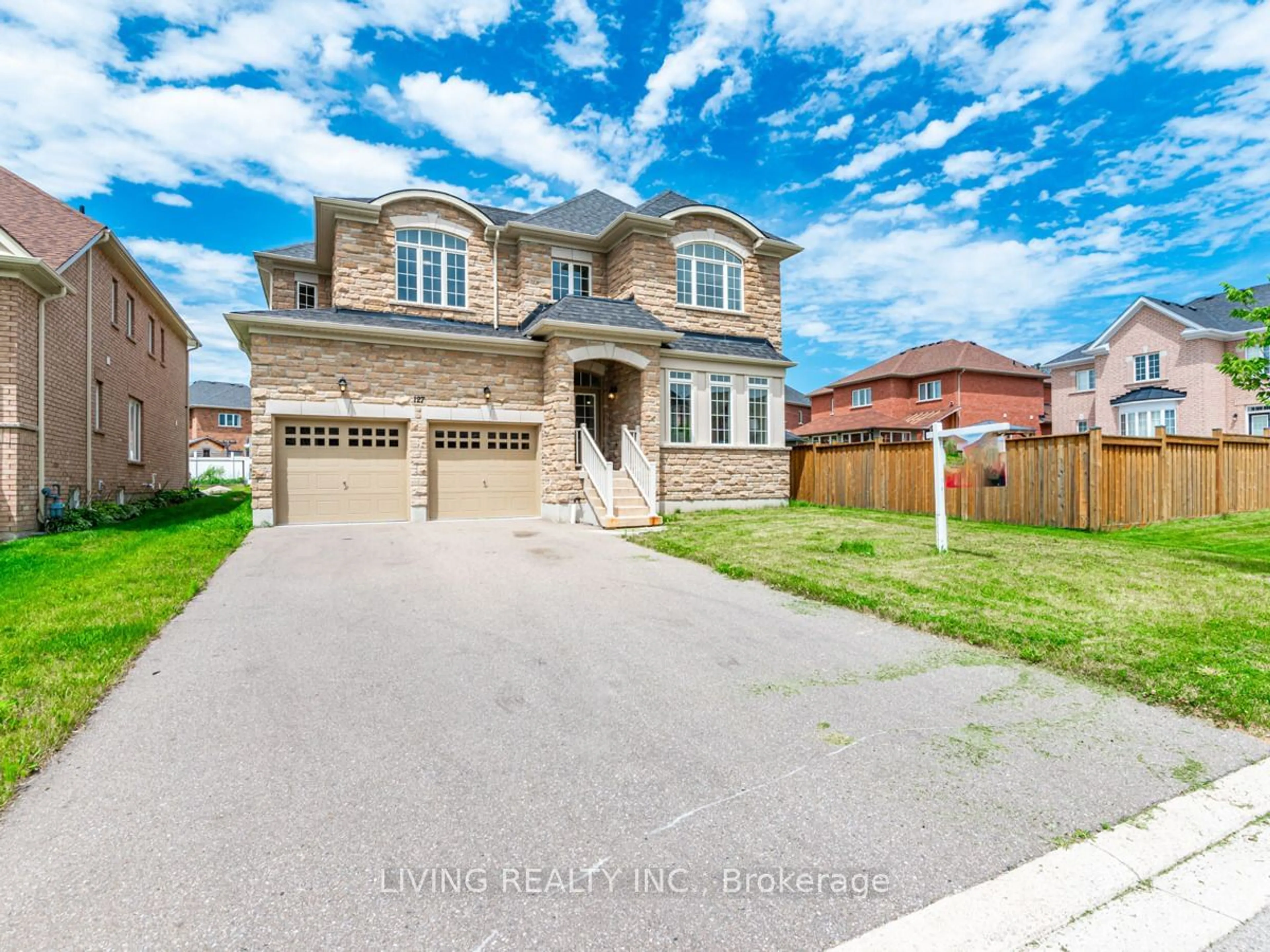 Home with brick exterior material, street for 127 Copeland Cres, Innisfil Ontario L0L 1L0