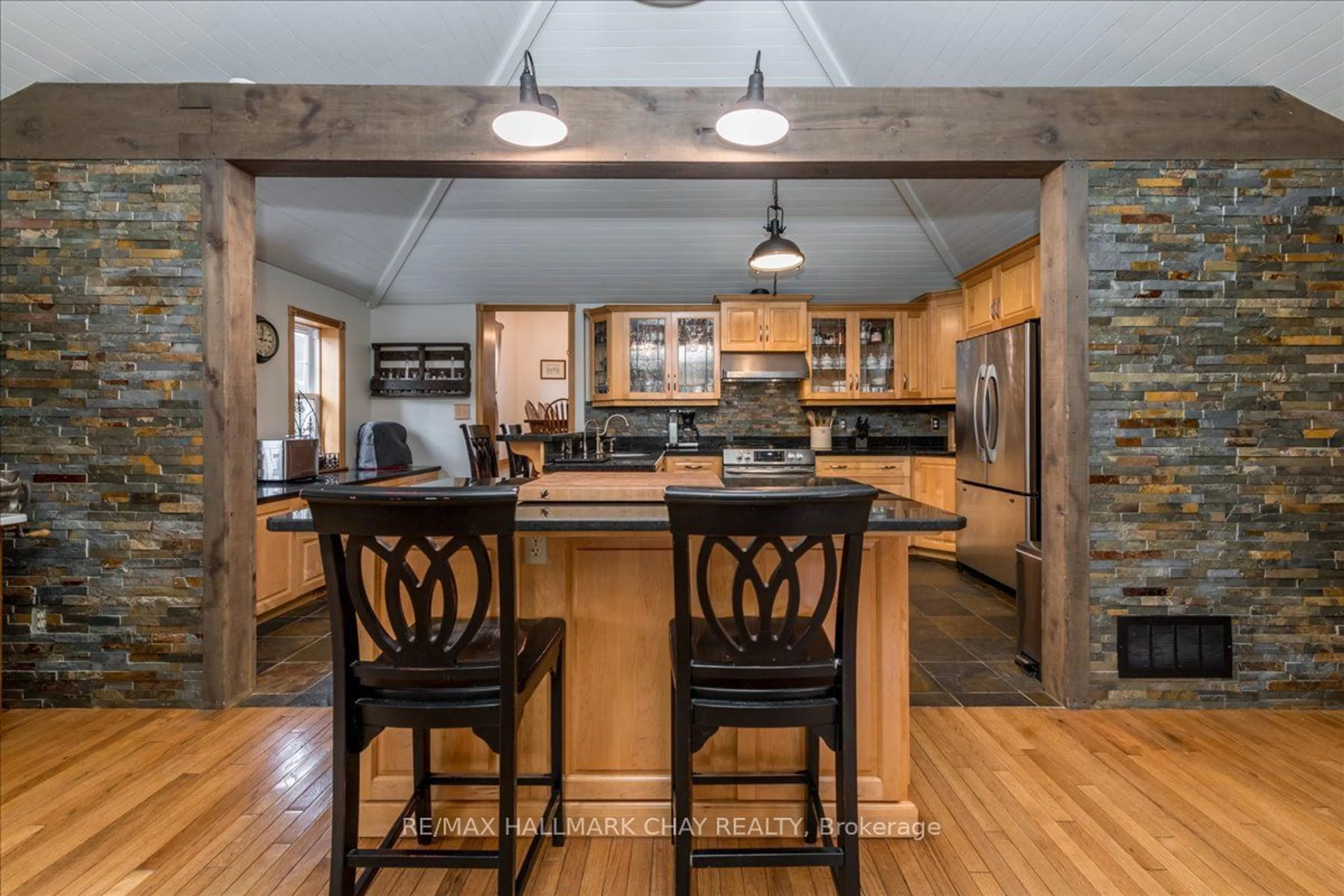 Rustic kitchen, unknown for 1048 Fern Rd, Innisfil Ontario L0L 1C0