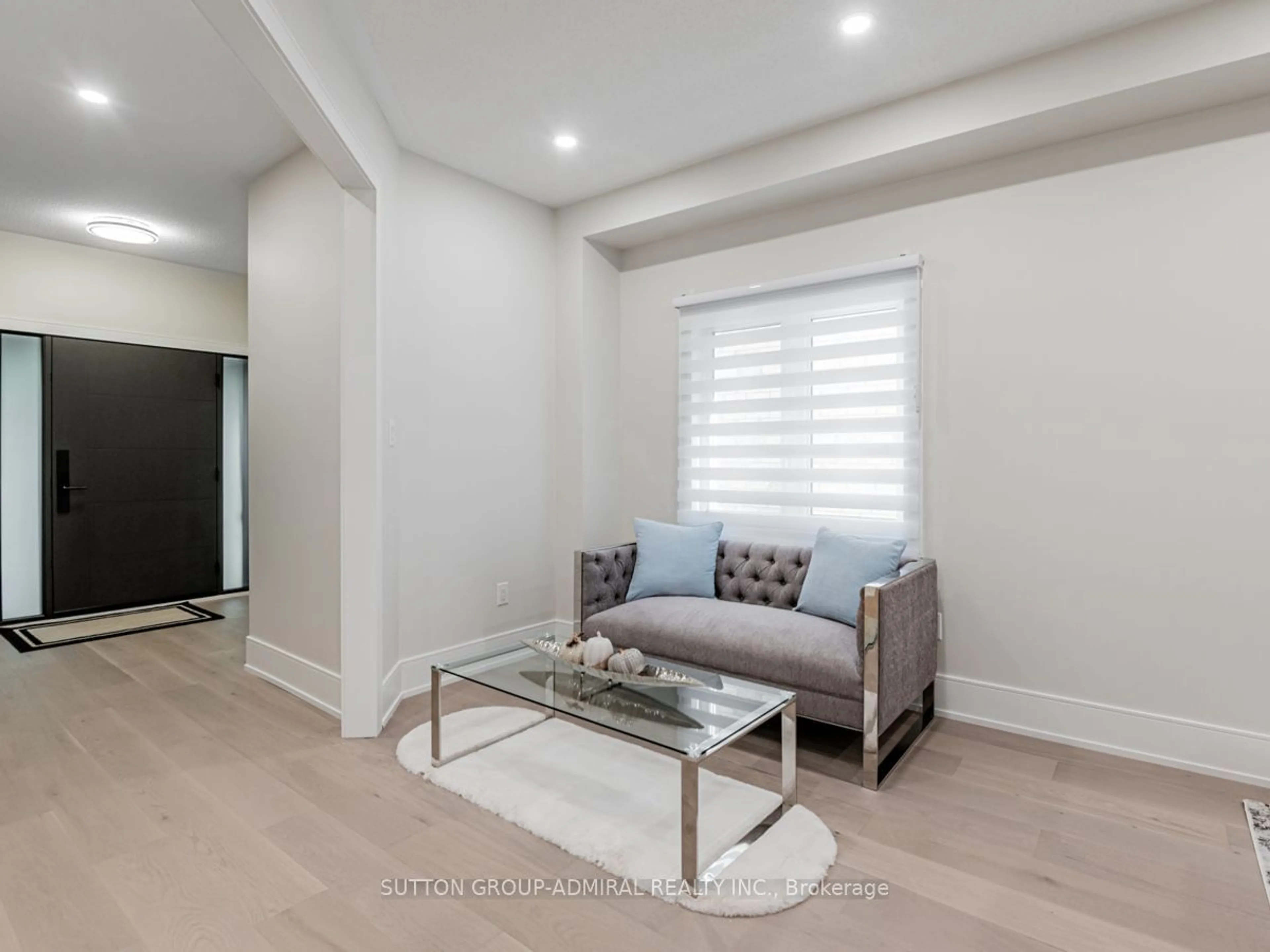 Living room with furniture, unknown for 109 Barli Cres, Vaughan Ontario L6A 4S2