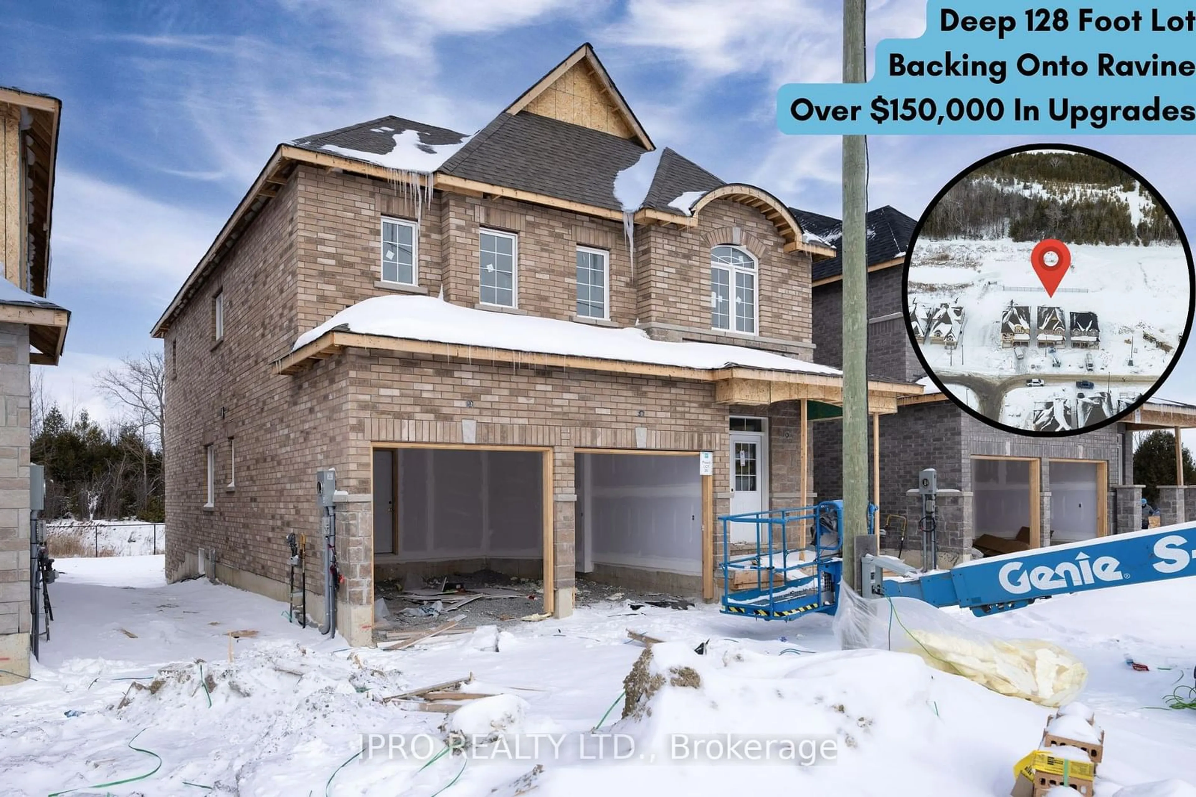 Home with brick exterior material, building for 166 Hawkins St, Georgina Ontario L0E 1R0