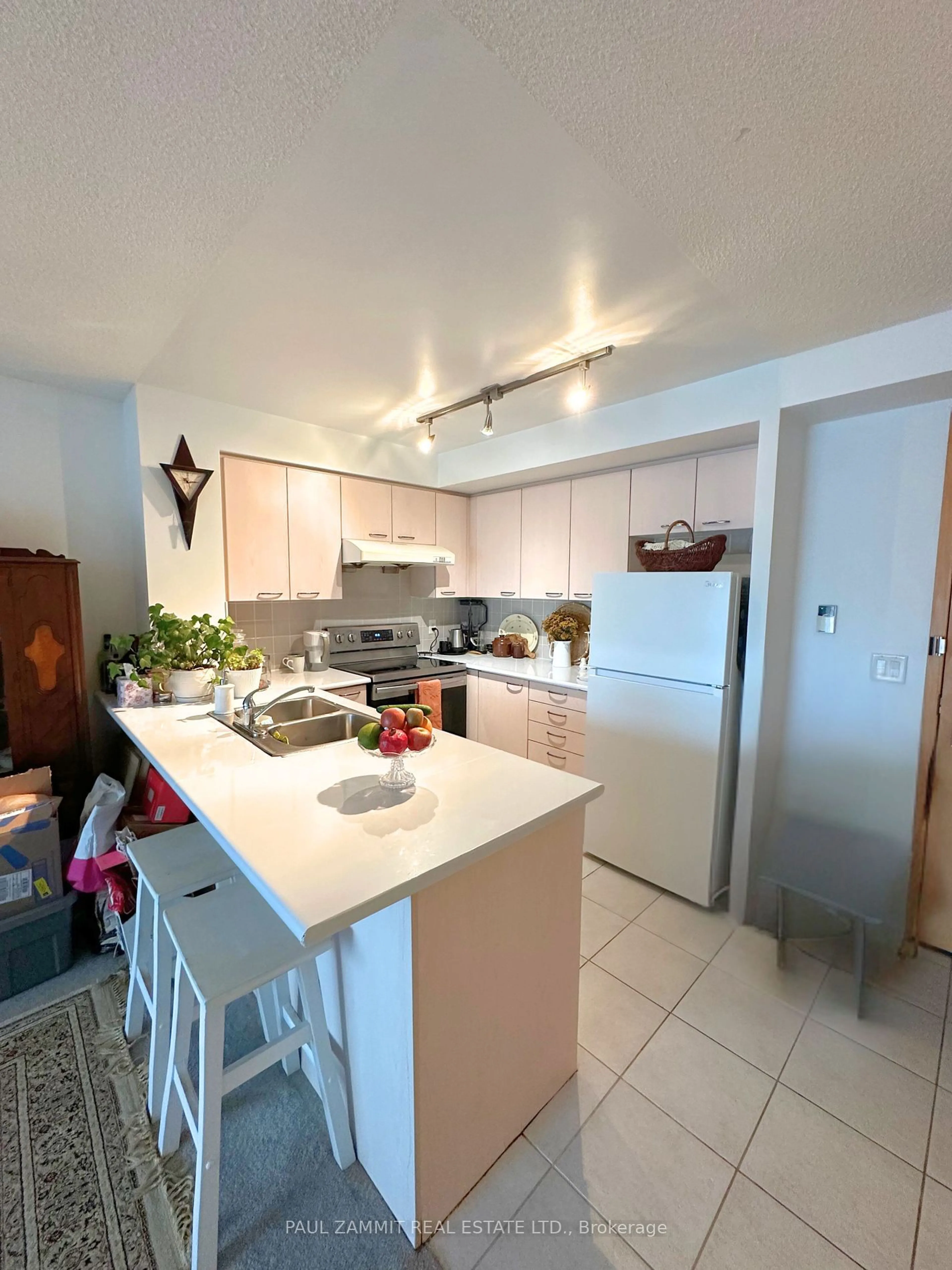 Open concept kitchen, unknown for 62 Suncrest Blvd #702, Markham Ontario L3T 7Y6