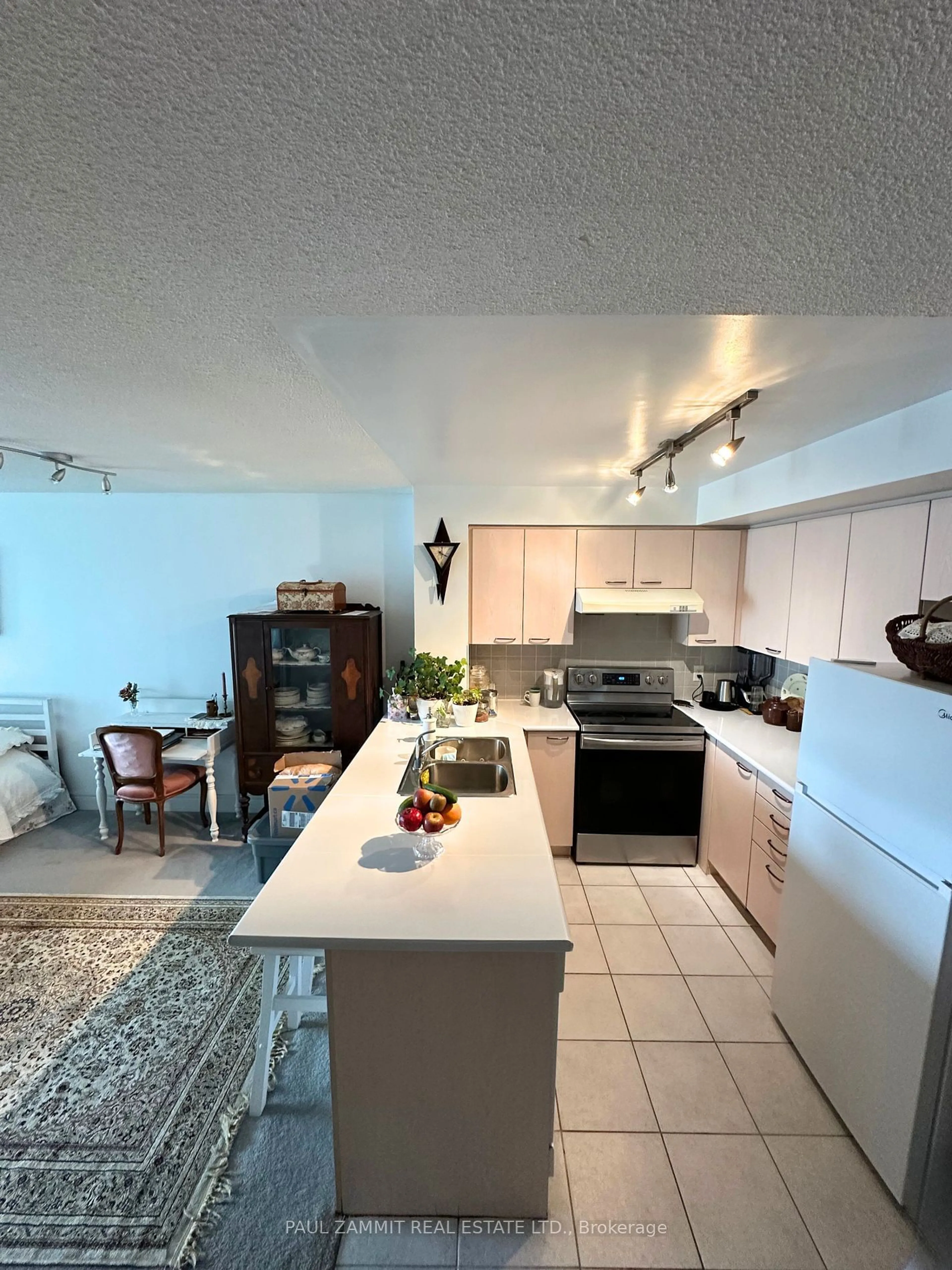 Open concept kitchen, unknown for 62 Suncrest Blvd #702, Markham Ontario L3T 7Y6