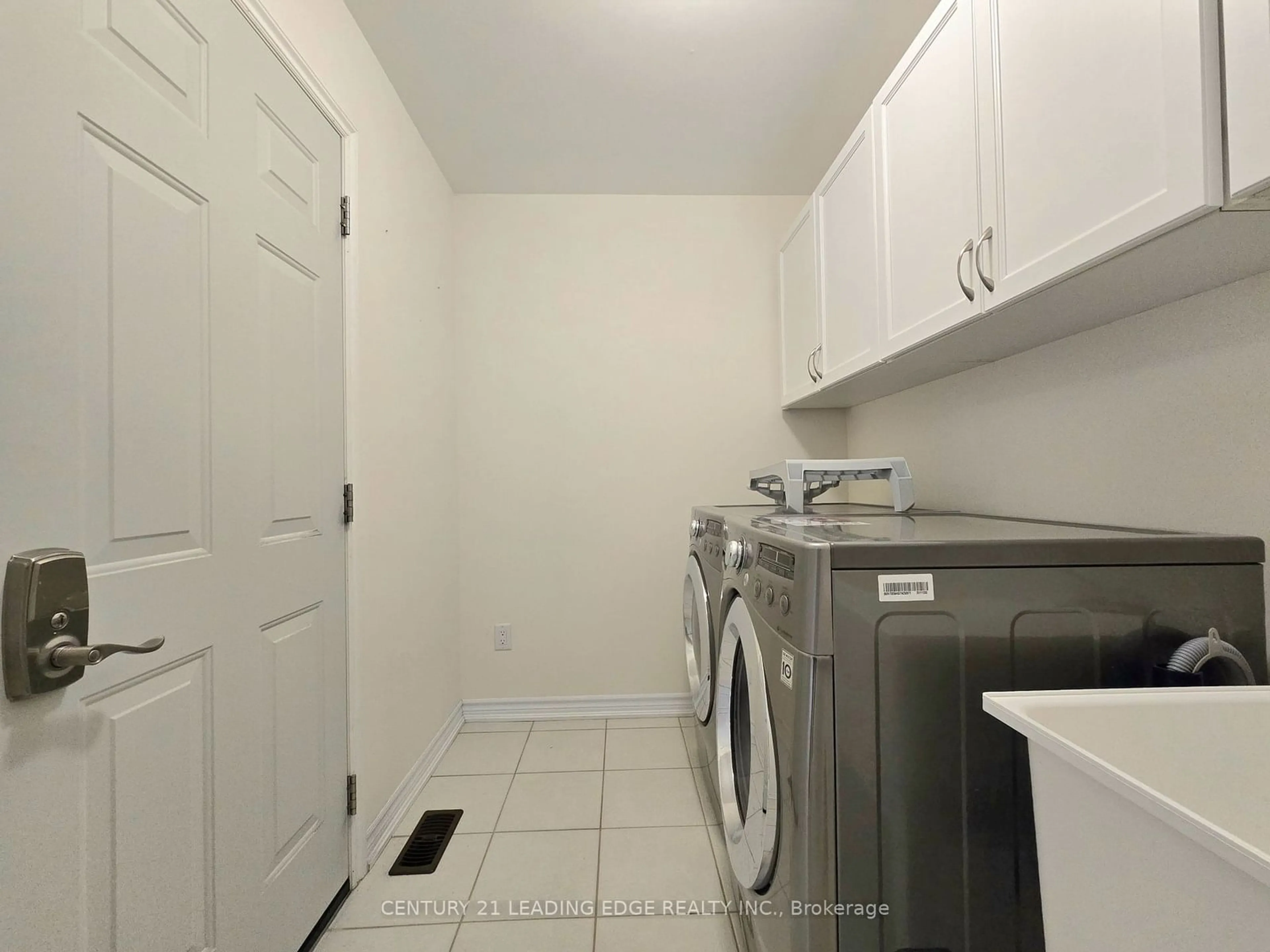 Laundry room for 19 Living Cres, Markham Ontario L6C 0T7