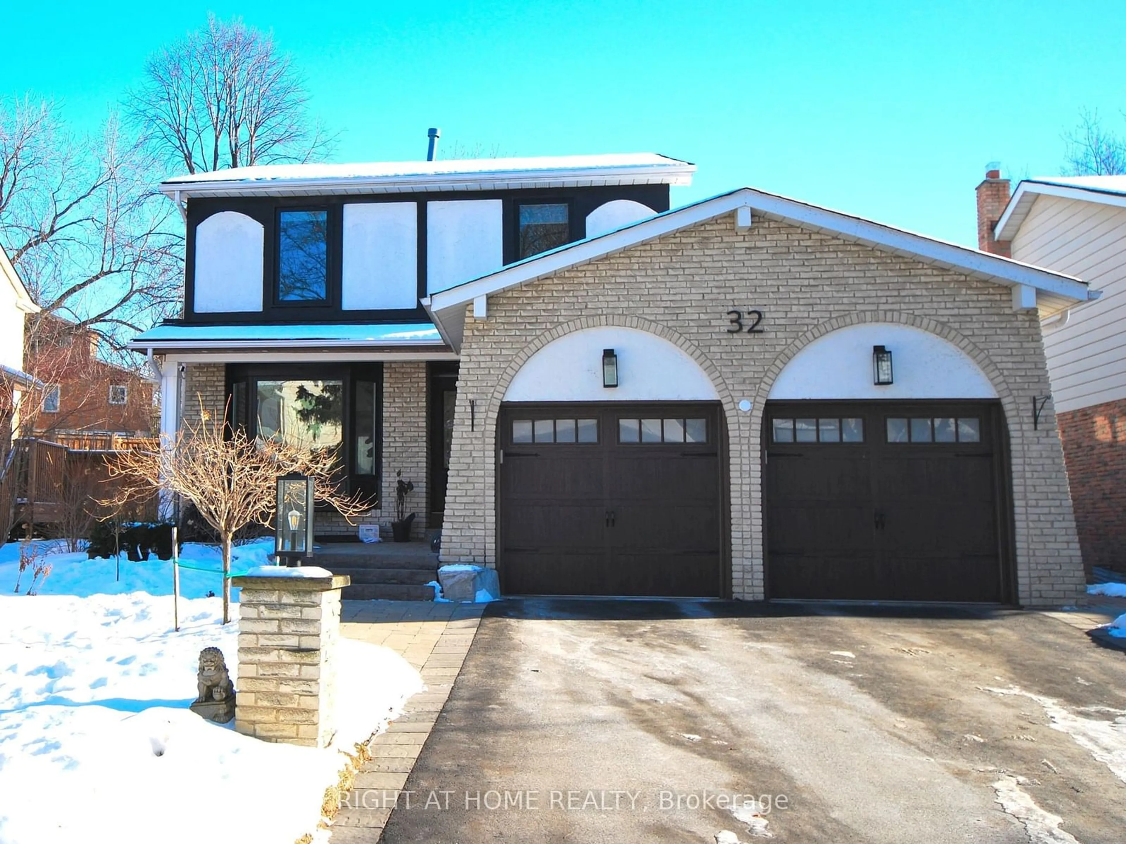 Home with brick exterior material, street for 32 Braeburn Dr, Markham Ontario L3T 4W6