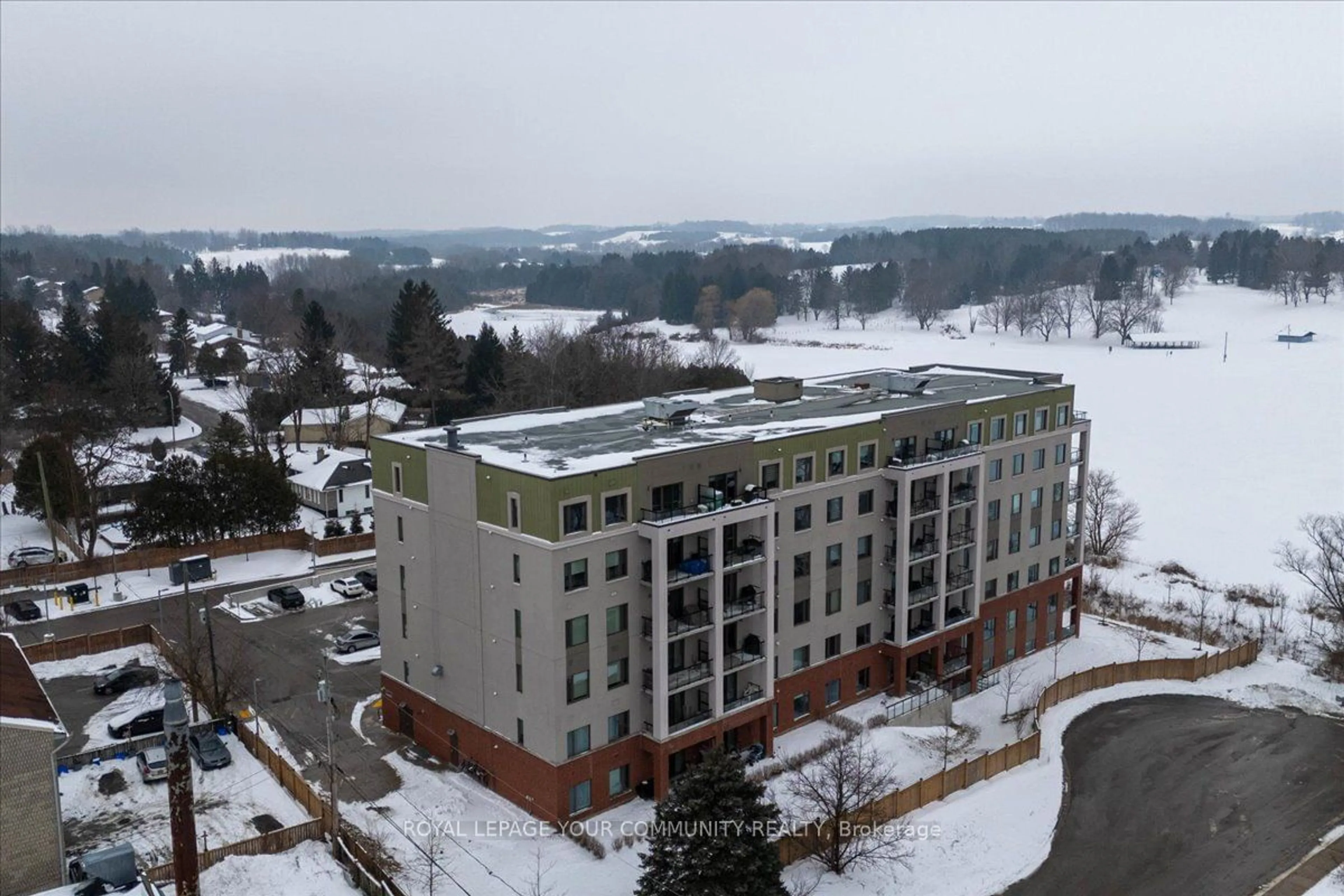 A pic from outside/outdoor area/front of a property/back of a property/a pic from drone, building for 64 Queen St #G1, New Tecumseth Ontario L0G 1W0