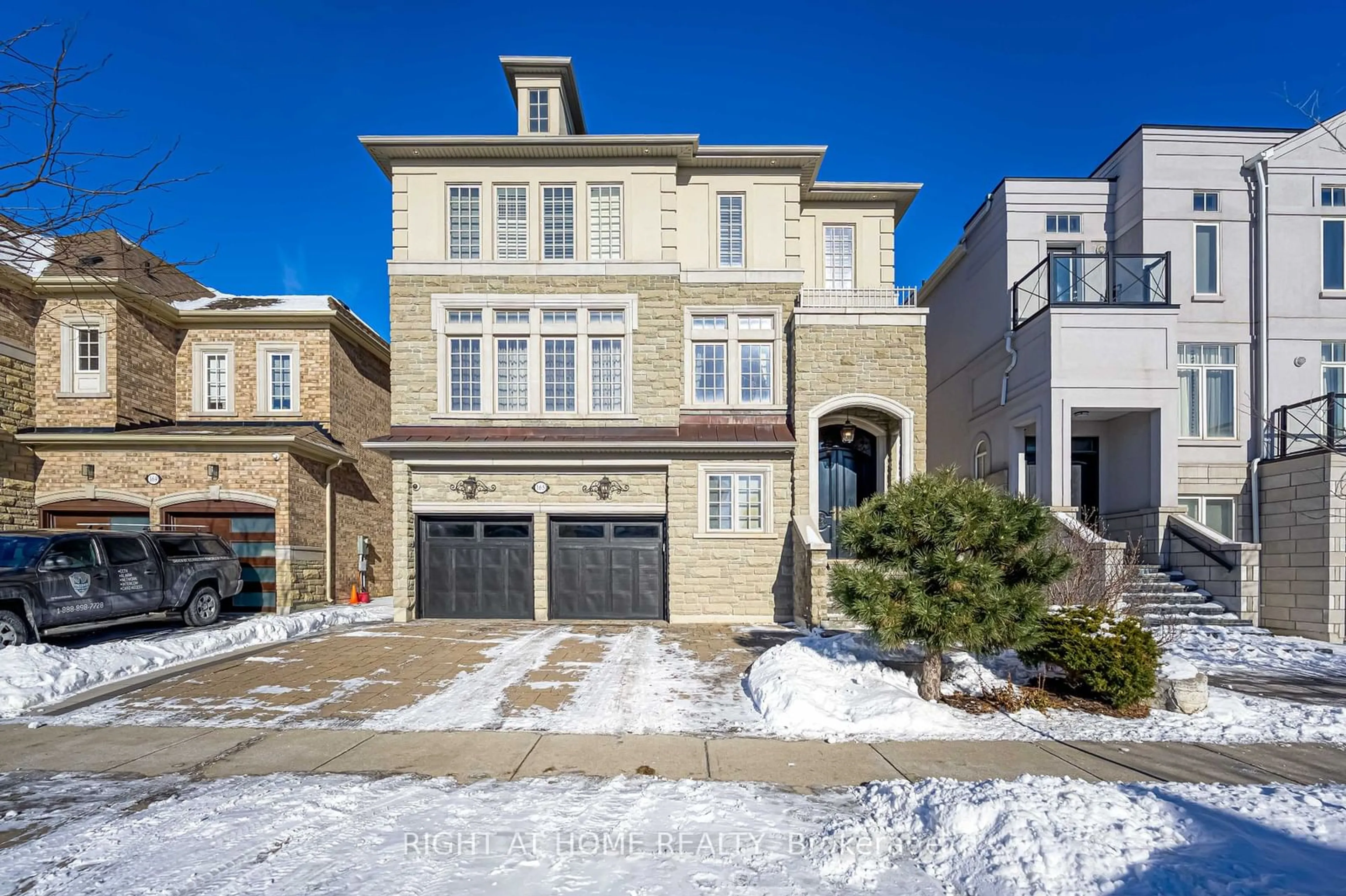 Home with brick exterior material, street for 165 WALLENBERG Dr, Vaughan Ontario L6A 4M2