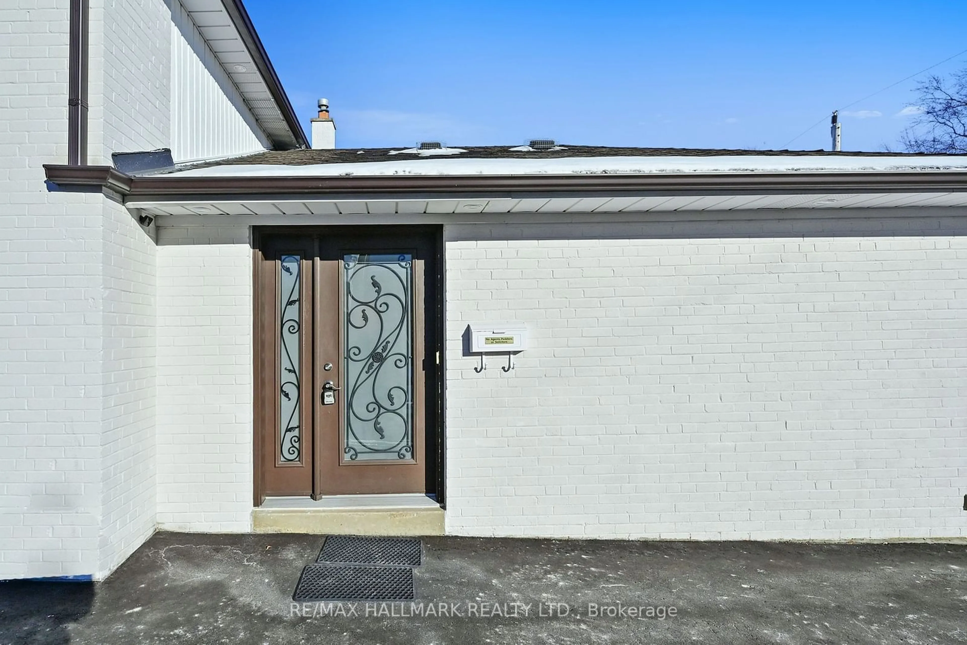 Unknown for 26 Kemano Rd, Aurora Ontario L4G 2Y3