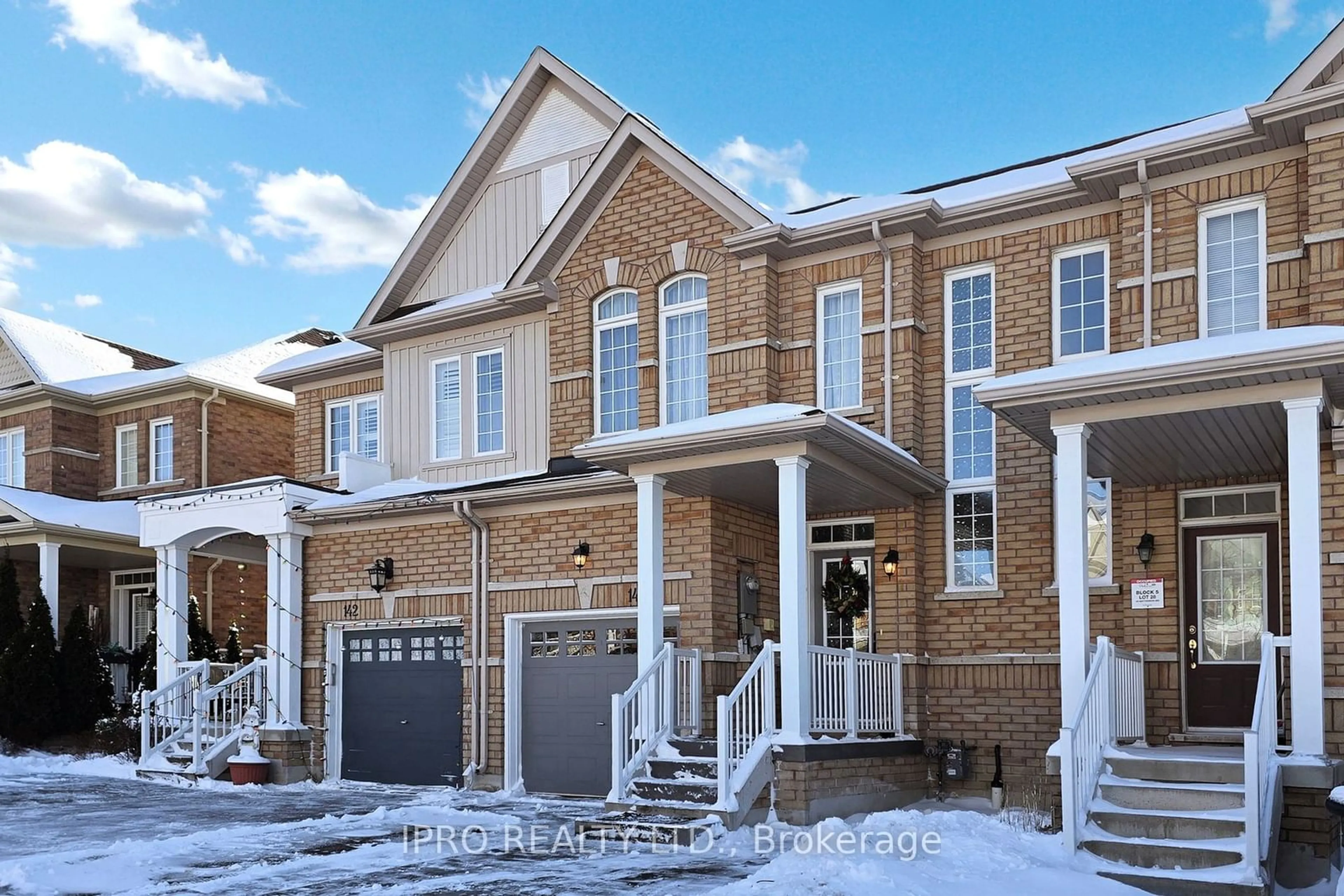 Home with brick exterior material, street for 144 Matthewson Ave, Bradford West Gwillimbury Ontario L3Z 0N9