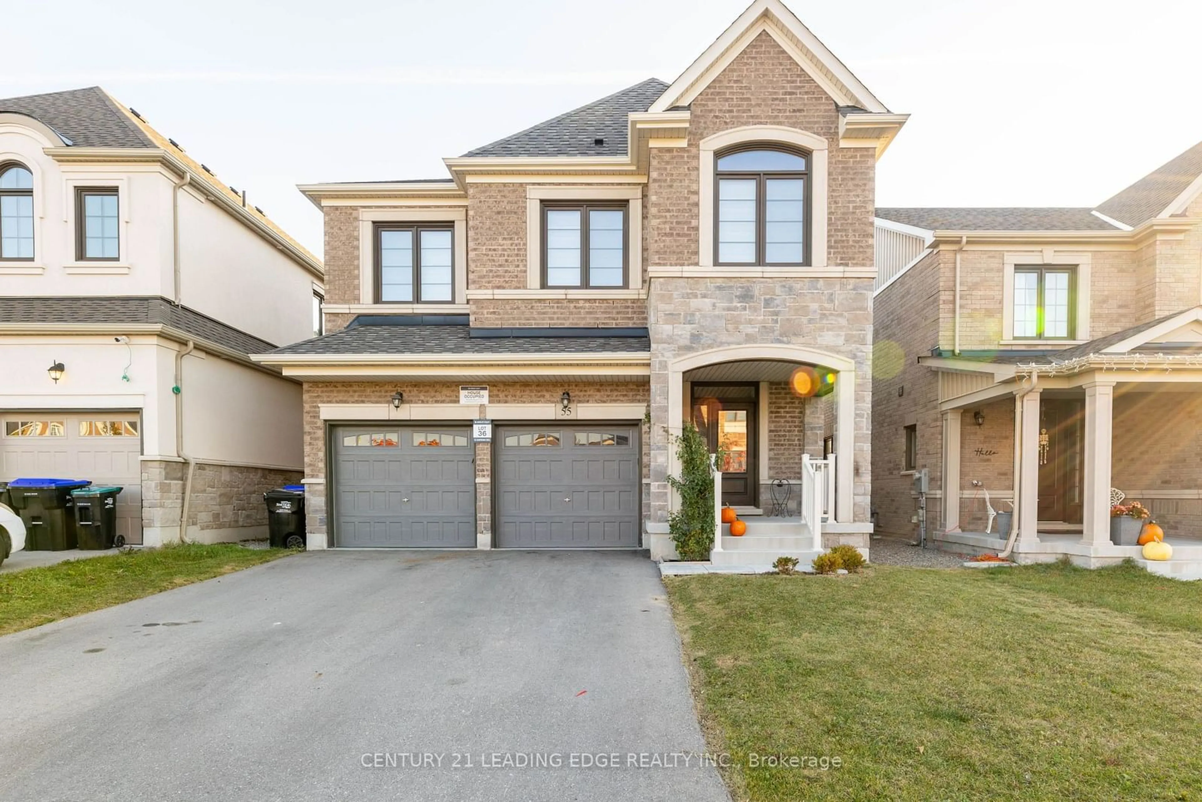 Home with brick exterior material, street for 55 Bartram Cres, Bradford West Gwillimbury Ontario L4L 9E7