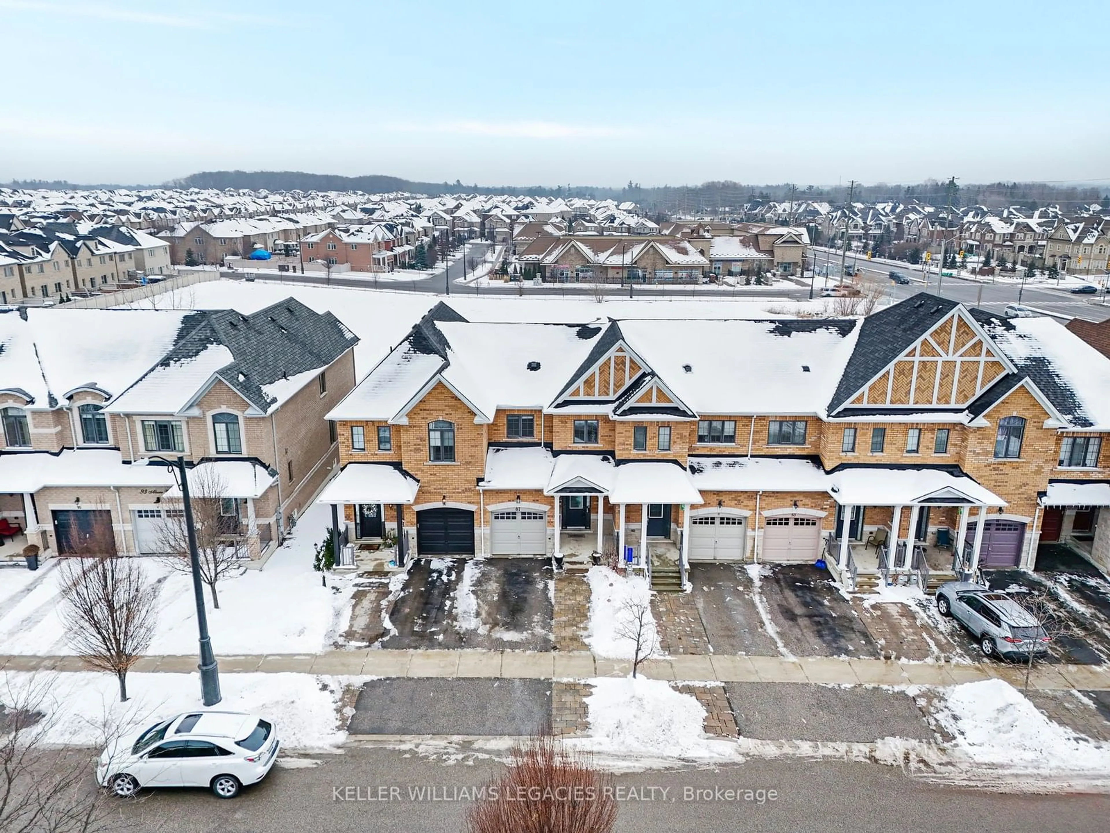 A pic from outside/outdoor area/front of a property/back of a property/a pic from drone, street for 87 Alexie Way, Vaughan Ontario L4H 3V3