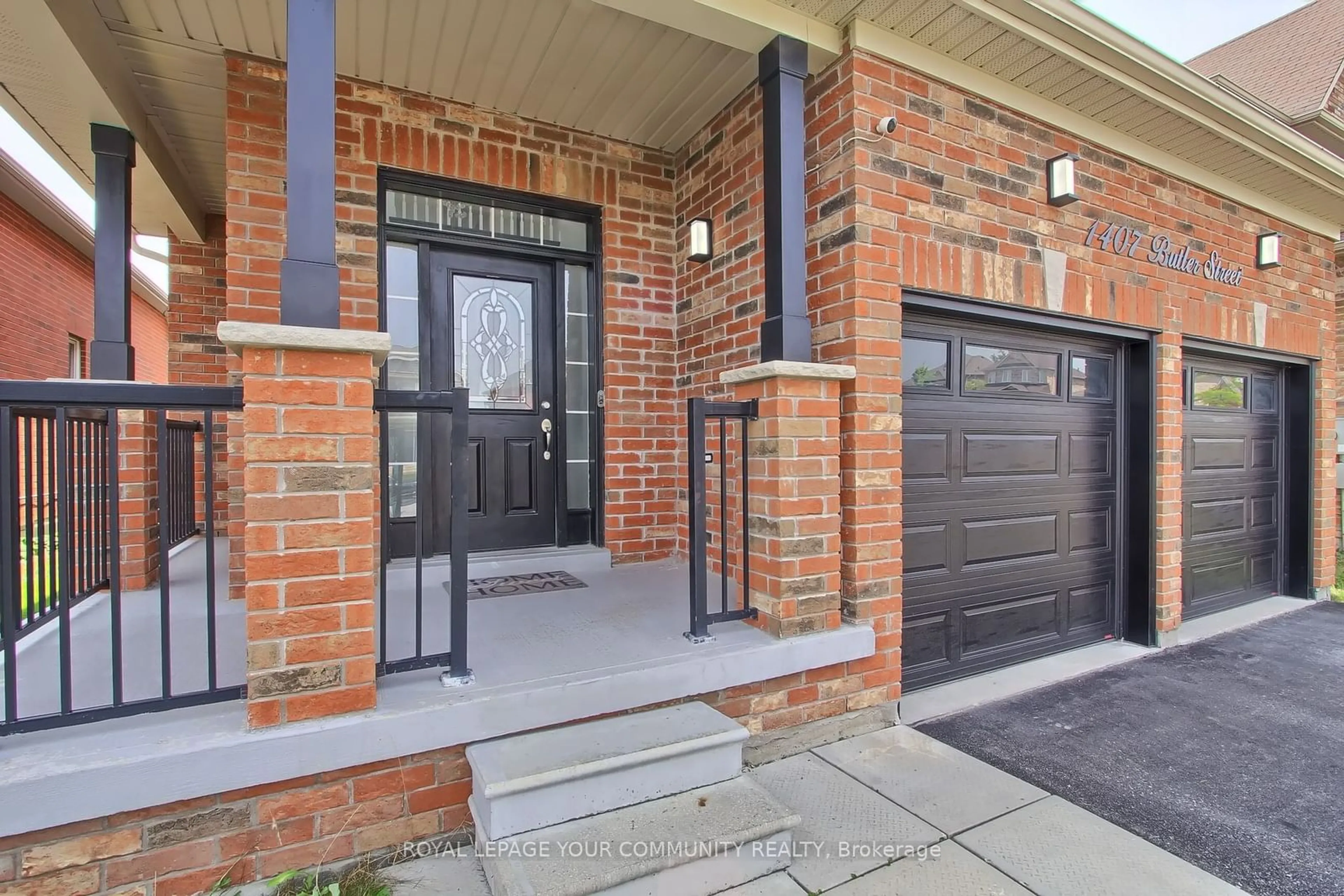 Home with brick exterior material, street for 1407 Butler St, Innisfil Ontario L9S 4B7